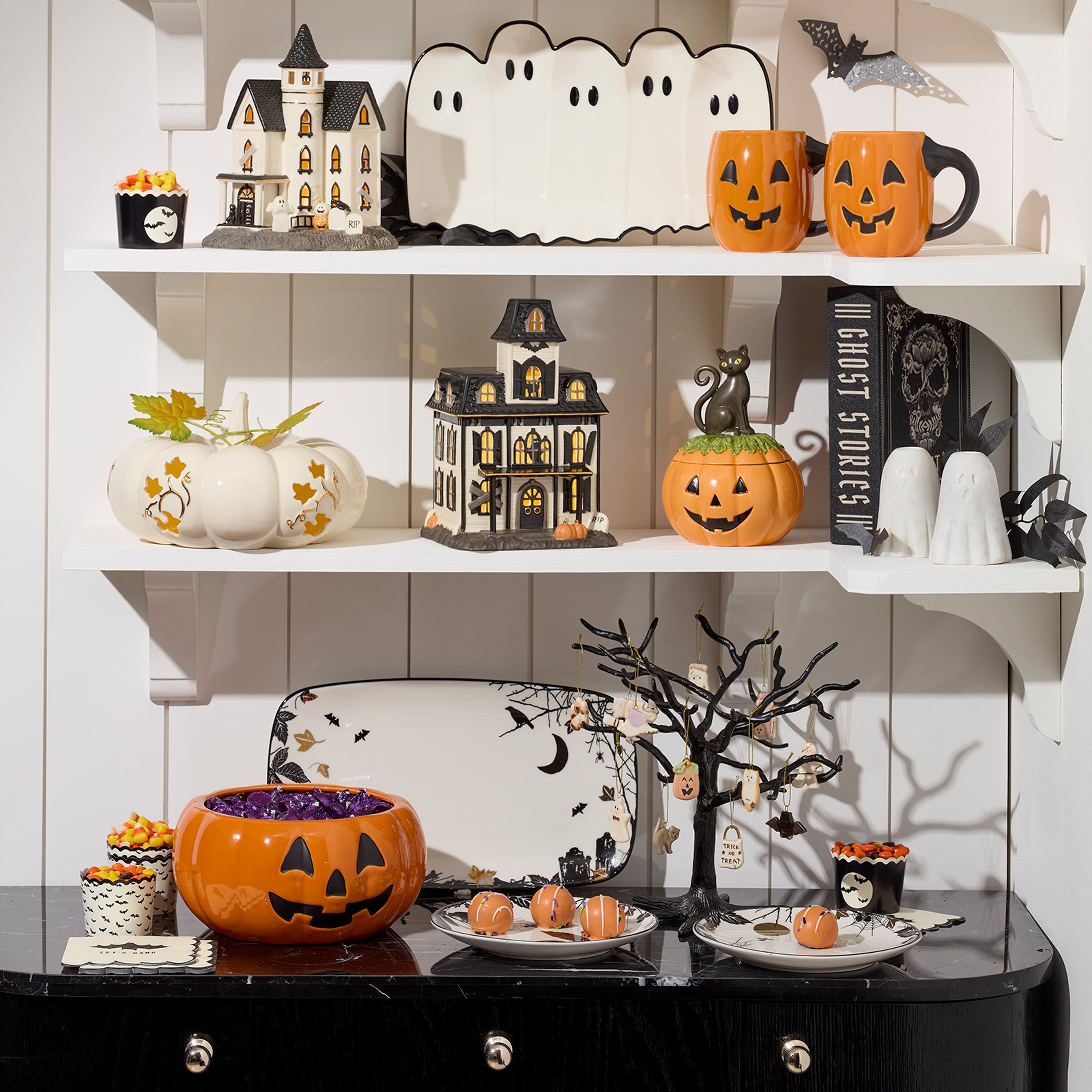 Haunted Halloween Hors d'Oeuvres Tray - Image 4