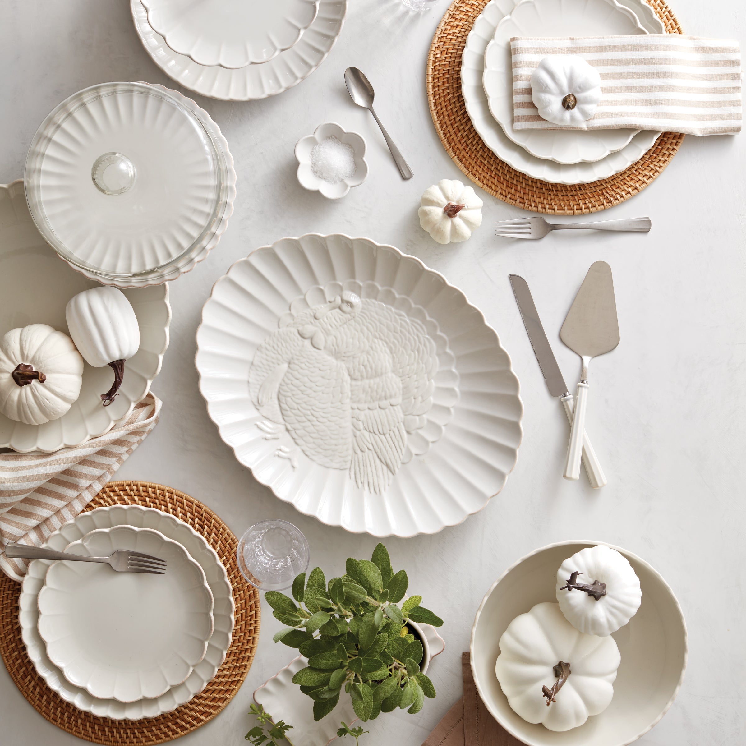 French Perle Scallop 2-Piece Dessert Set - Image 3