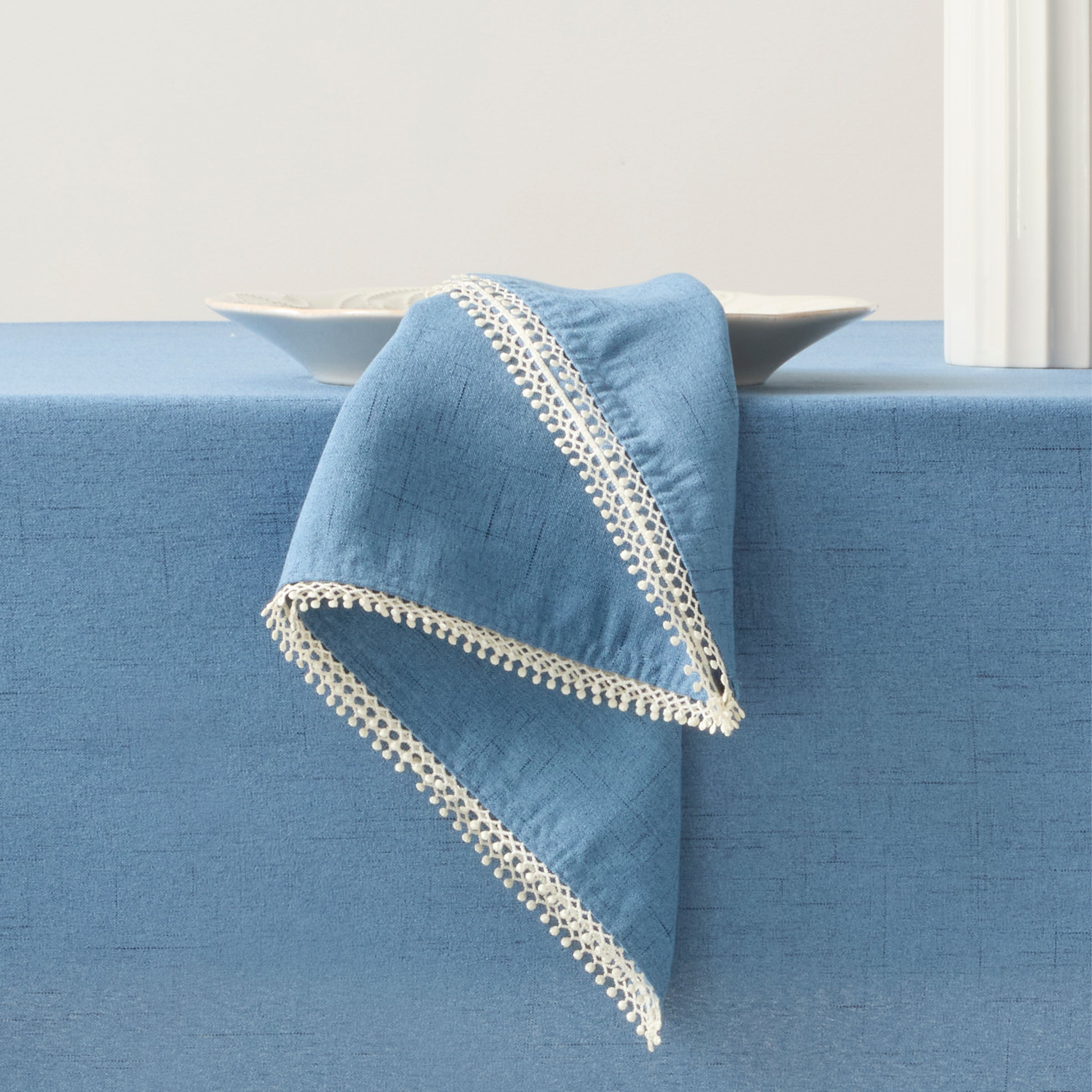 French Perle Periwinkle 19x19 Napkins. Set of 4