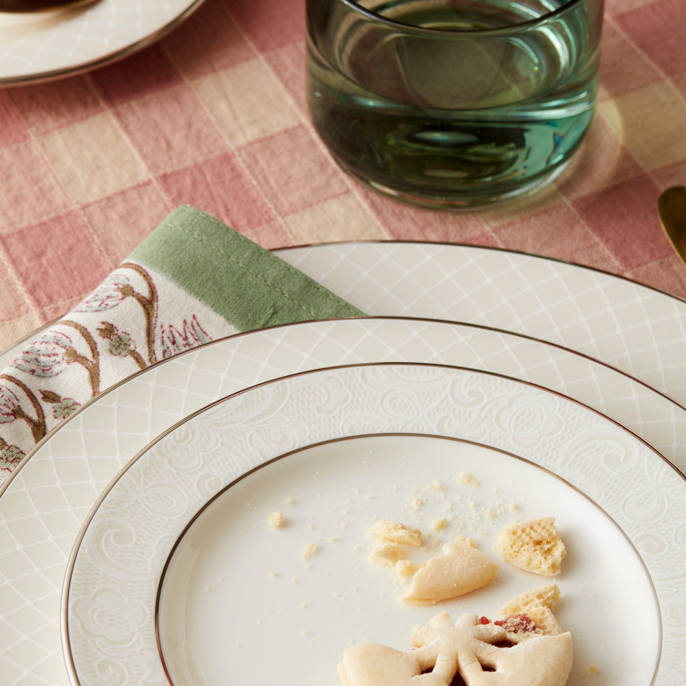 Venetian Lace 5-Piece Place Setting - Image 8