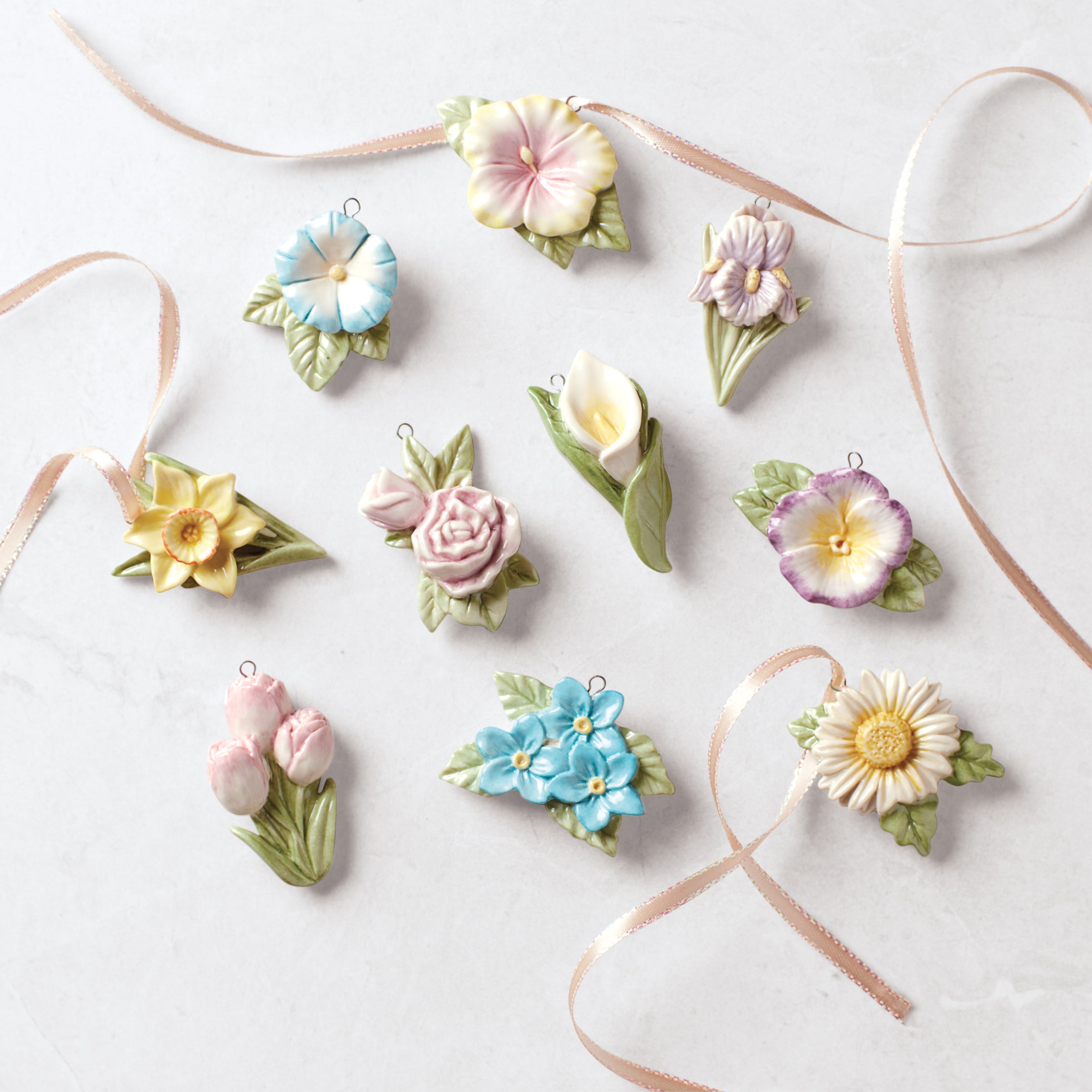 Celebrate Flowers 10-Piece Mini Ornament Set - Image 10