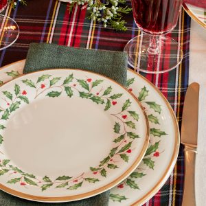 Alternative view of Holiday 12-Piece Plate & Mug Dinnerware Set