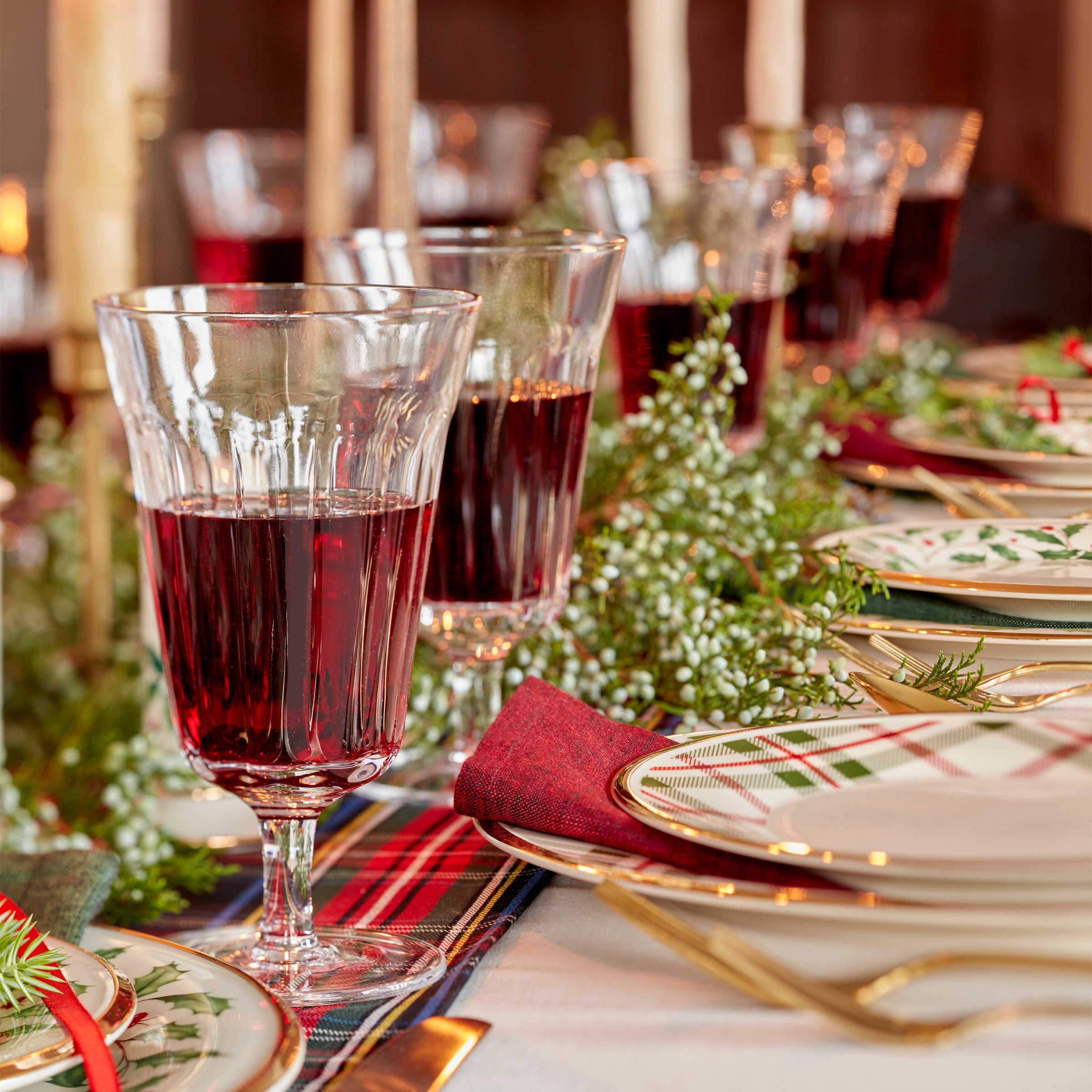 Holiday Plaid Dinner Plates. Set of 4 - Image 7