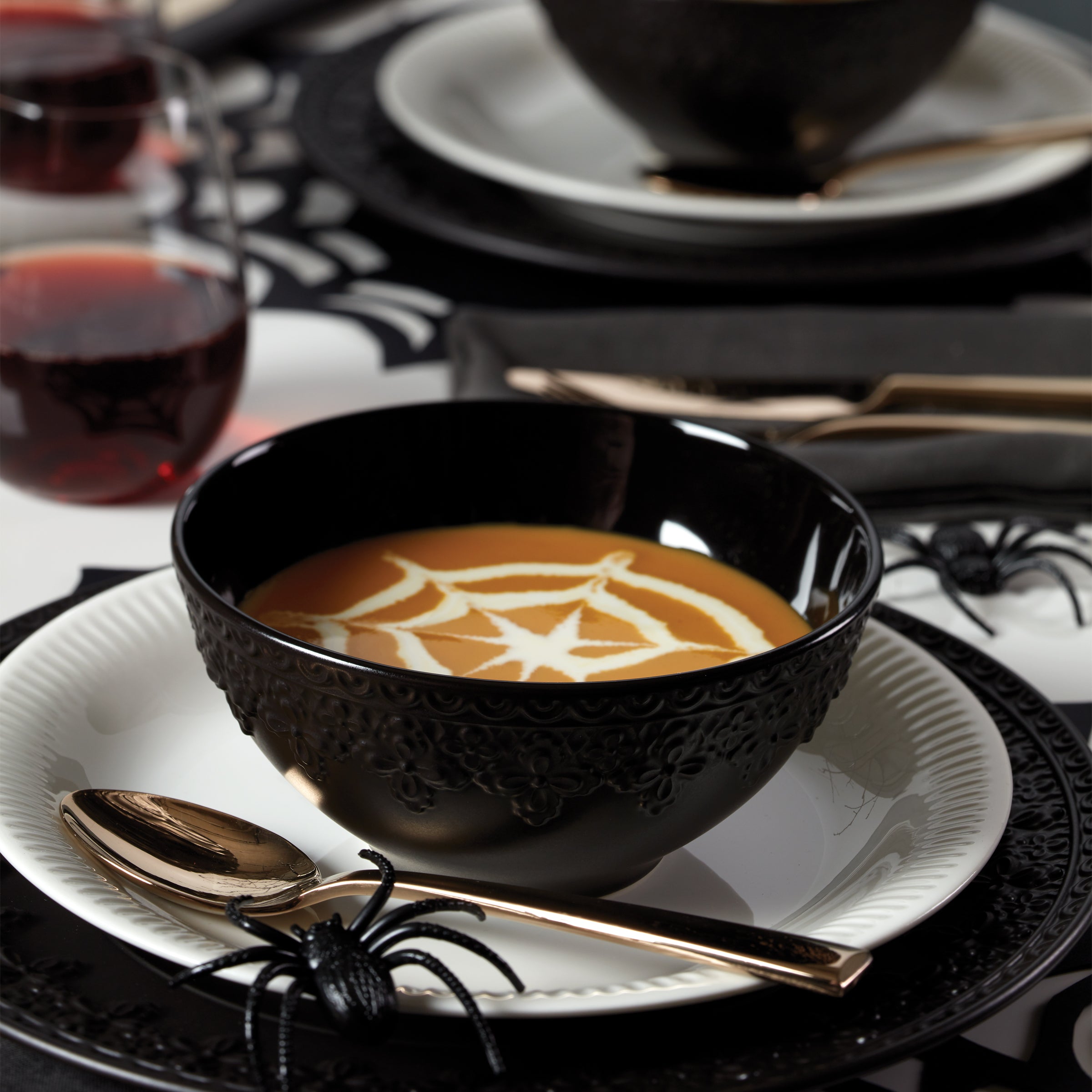 Chelse Muse Fleur Black All-Purpose Bowls. Set of 4 - Image 2