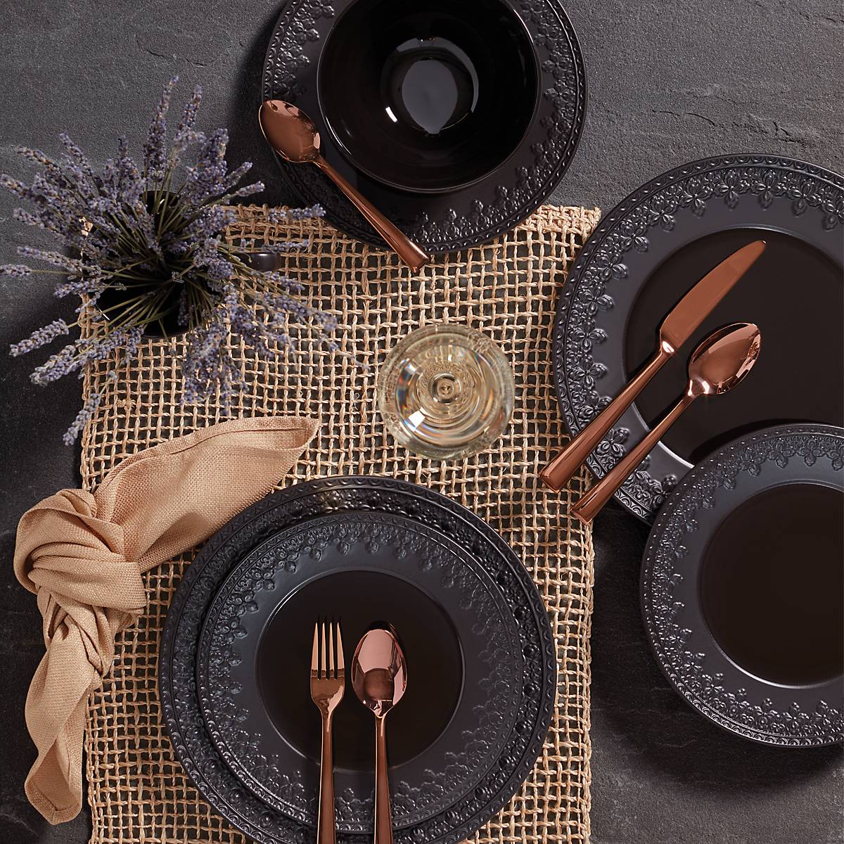 Chelse Muse Fleur Black All-Purpose Bowls. Set of 4 - Image 6
