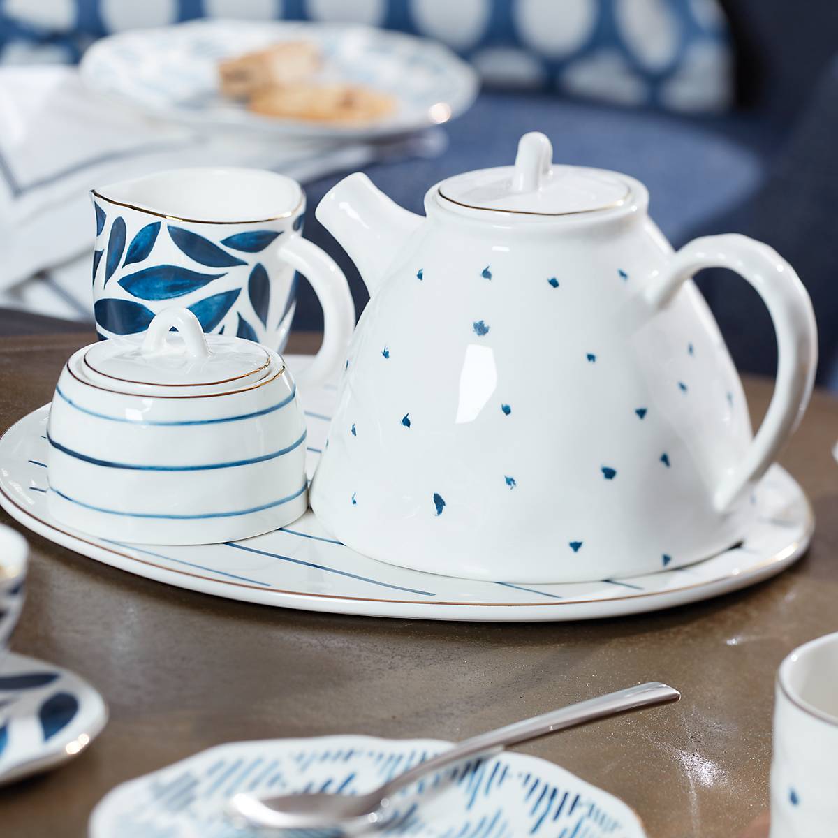 Blue Bay Teapot - Image 2