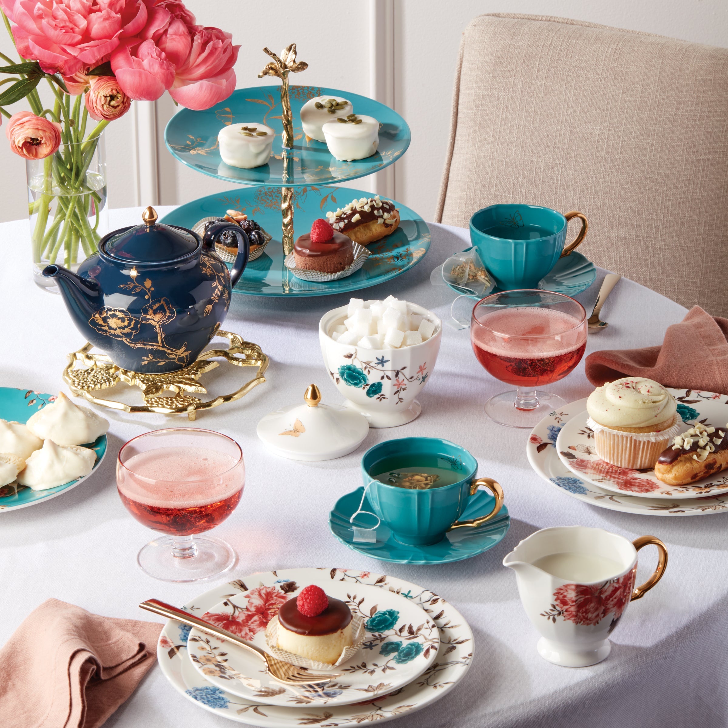 Sprig & Vine White Teacup & Saucer - Image 3