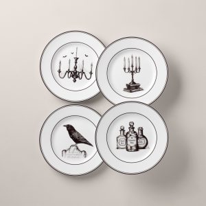 Vintage Halloween Dessert Plates. Set of 4