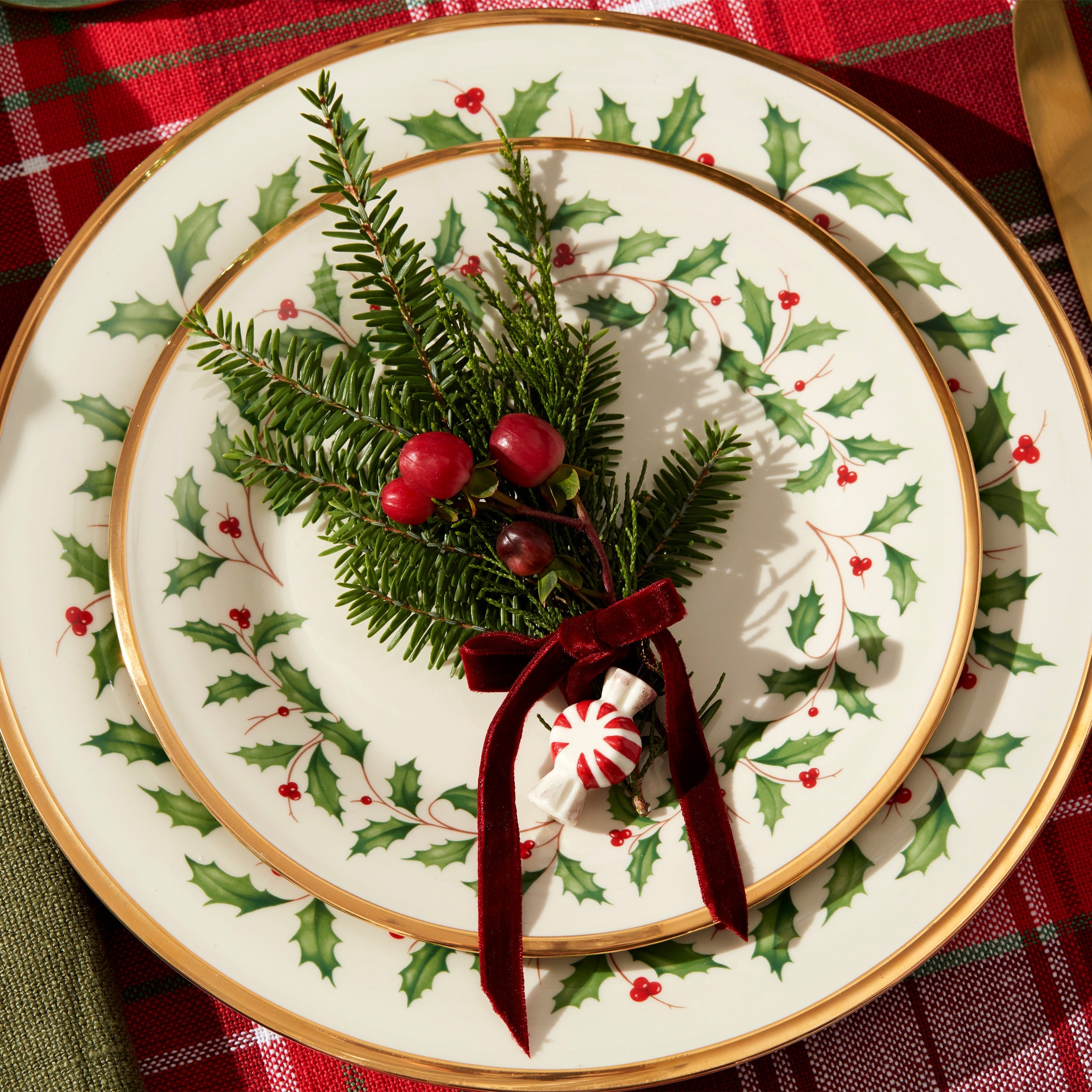 Holiday 12-Piece Plate & Bowl Set - Image 14