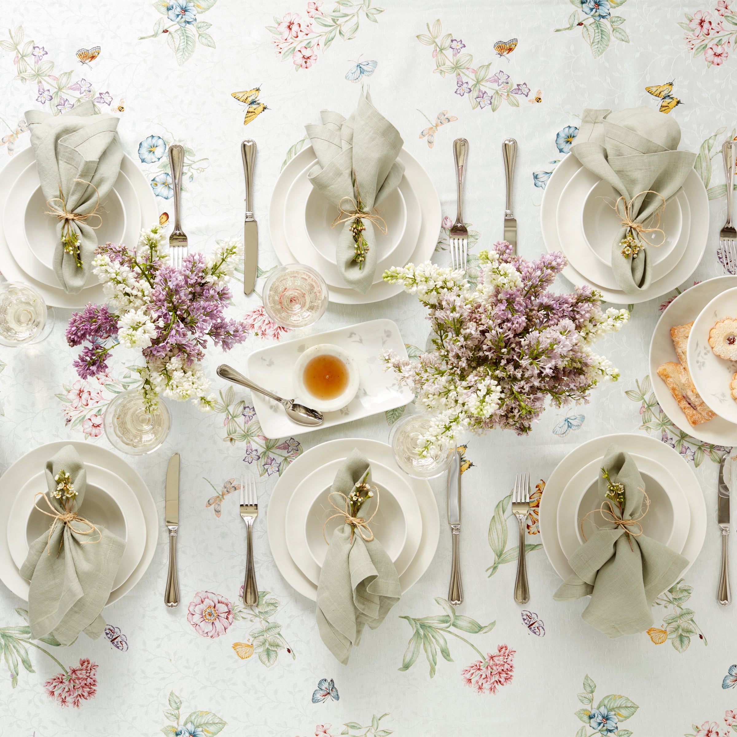 Bay Colors White 12-Piece Dinnerware Set - Image 2