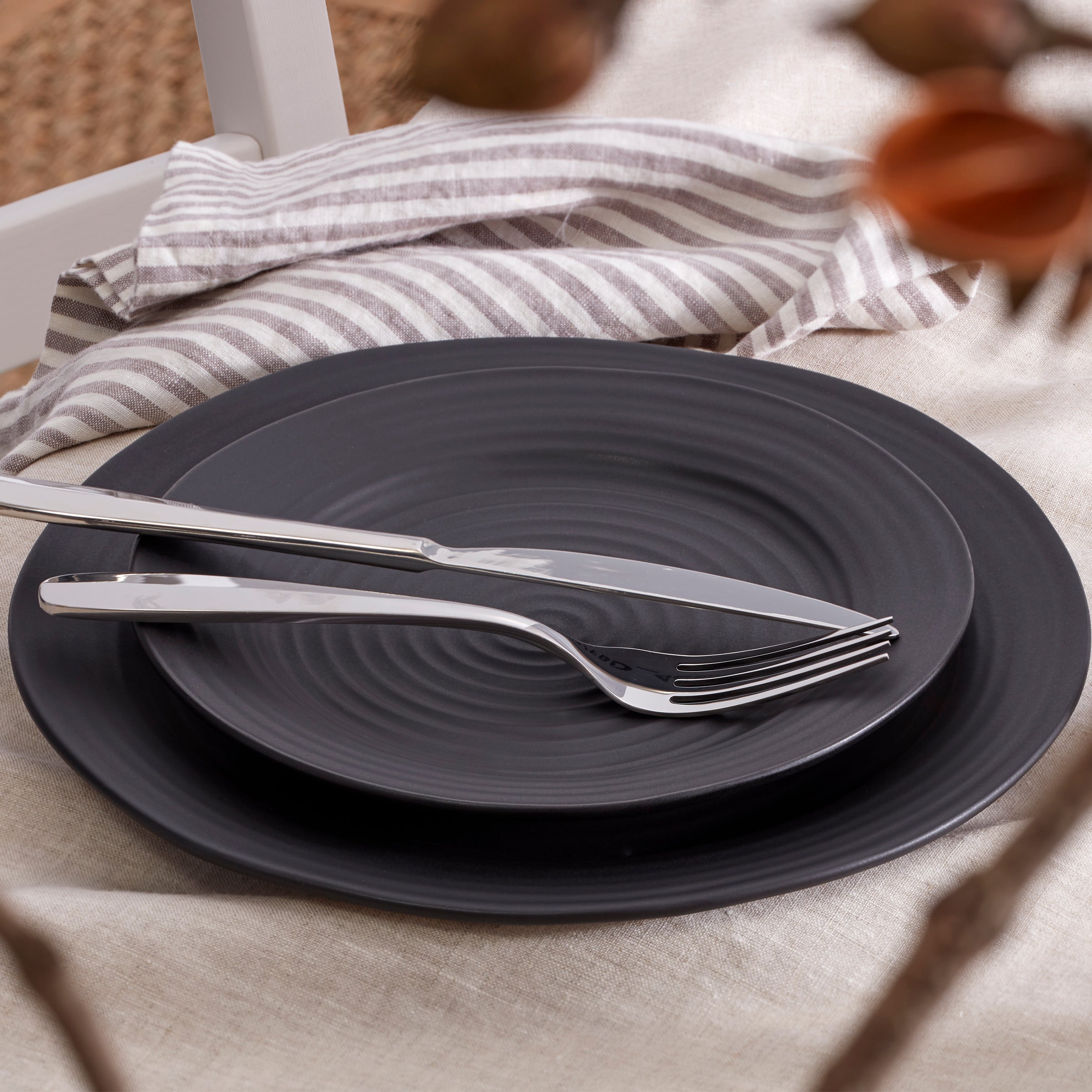 Oakwood 20-Piece Flatware Set - Image 5