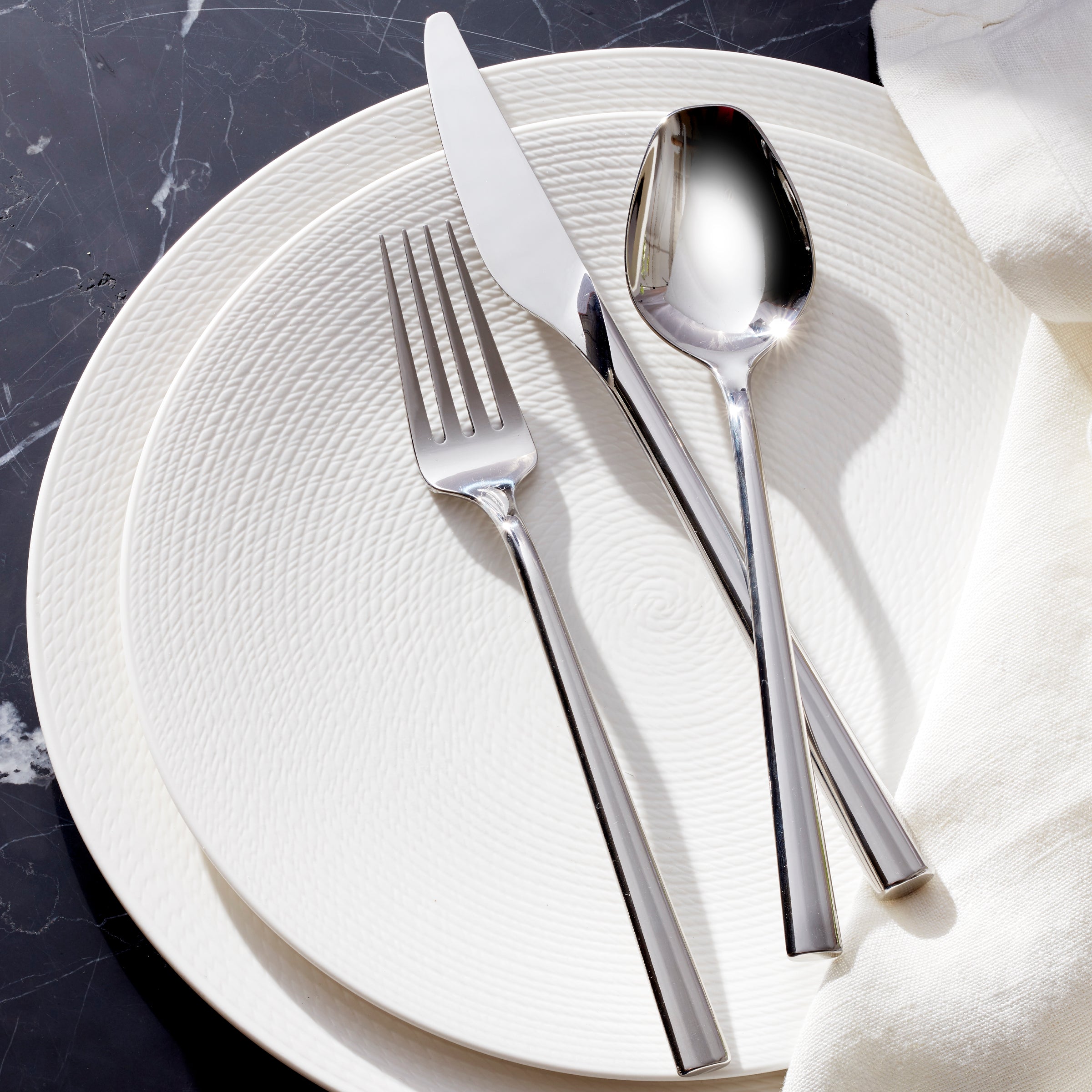 LX Collective 26-Piece Flatware Set - Image 4