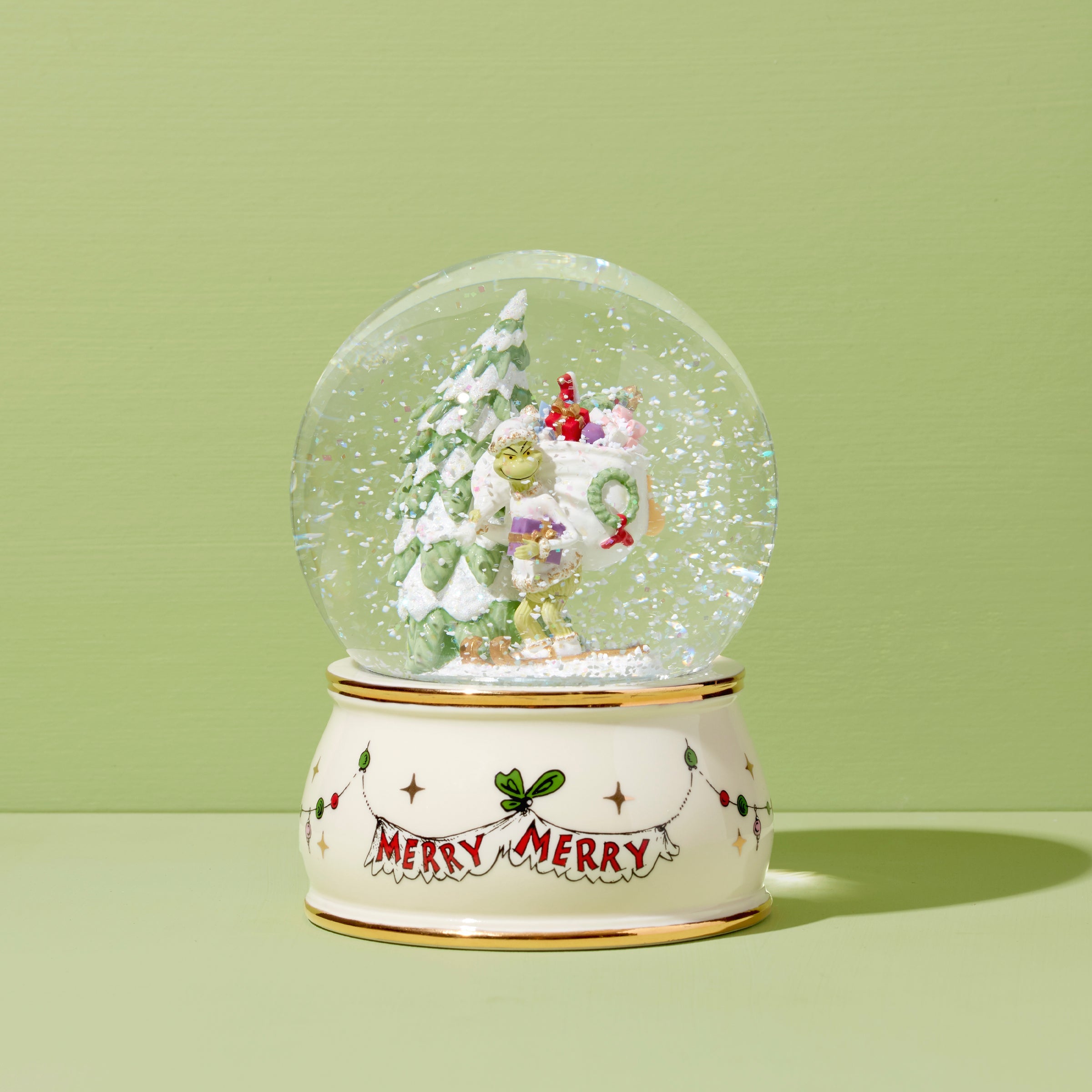 The Grinch Snow Globe - Image 2