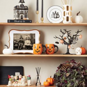 Alternative view of Halloween Figural Pumpkin Mugs. Set of 4
