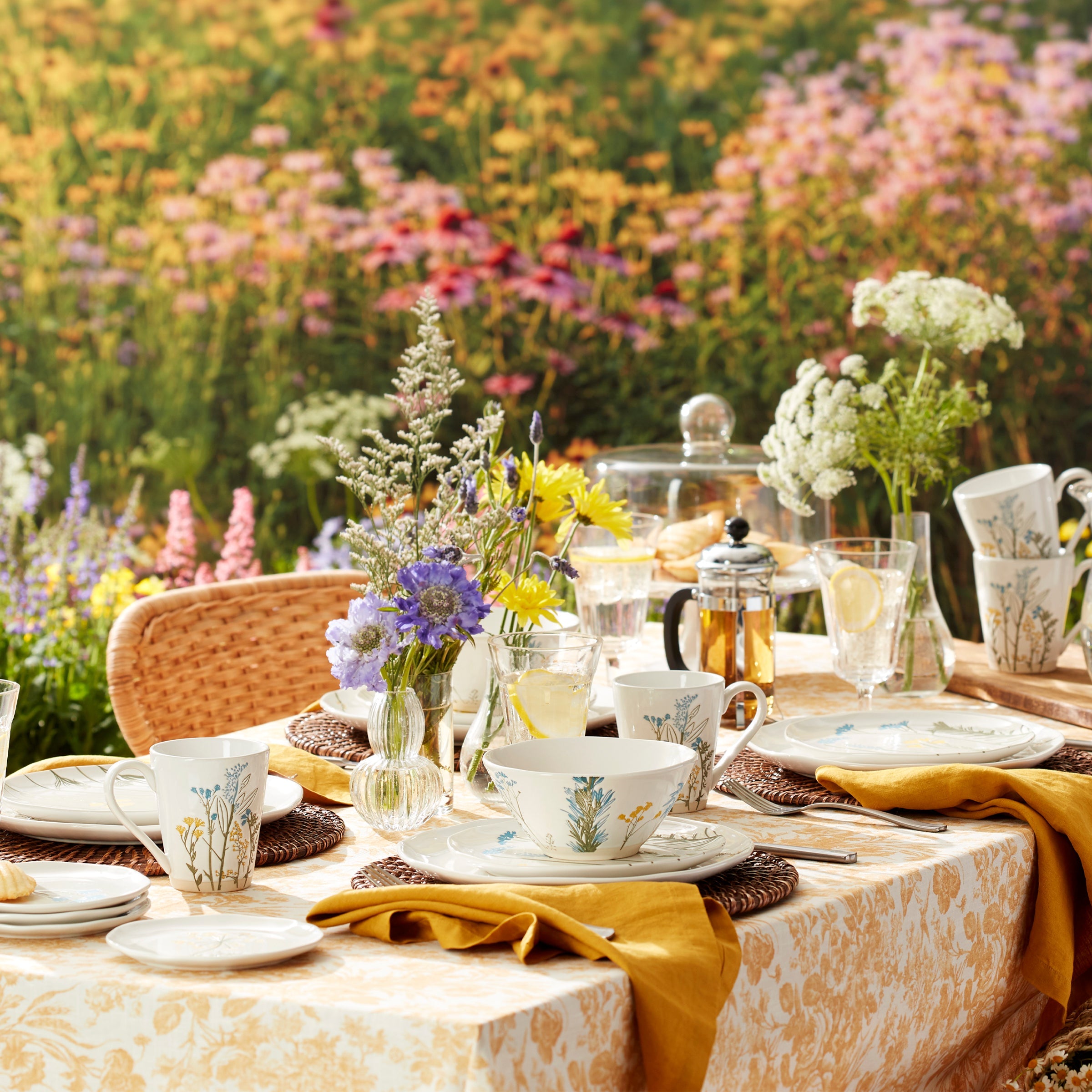 Wildflowers 16-Piece Dinnerware Set - Image 5