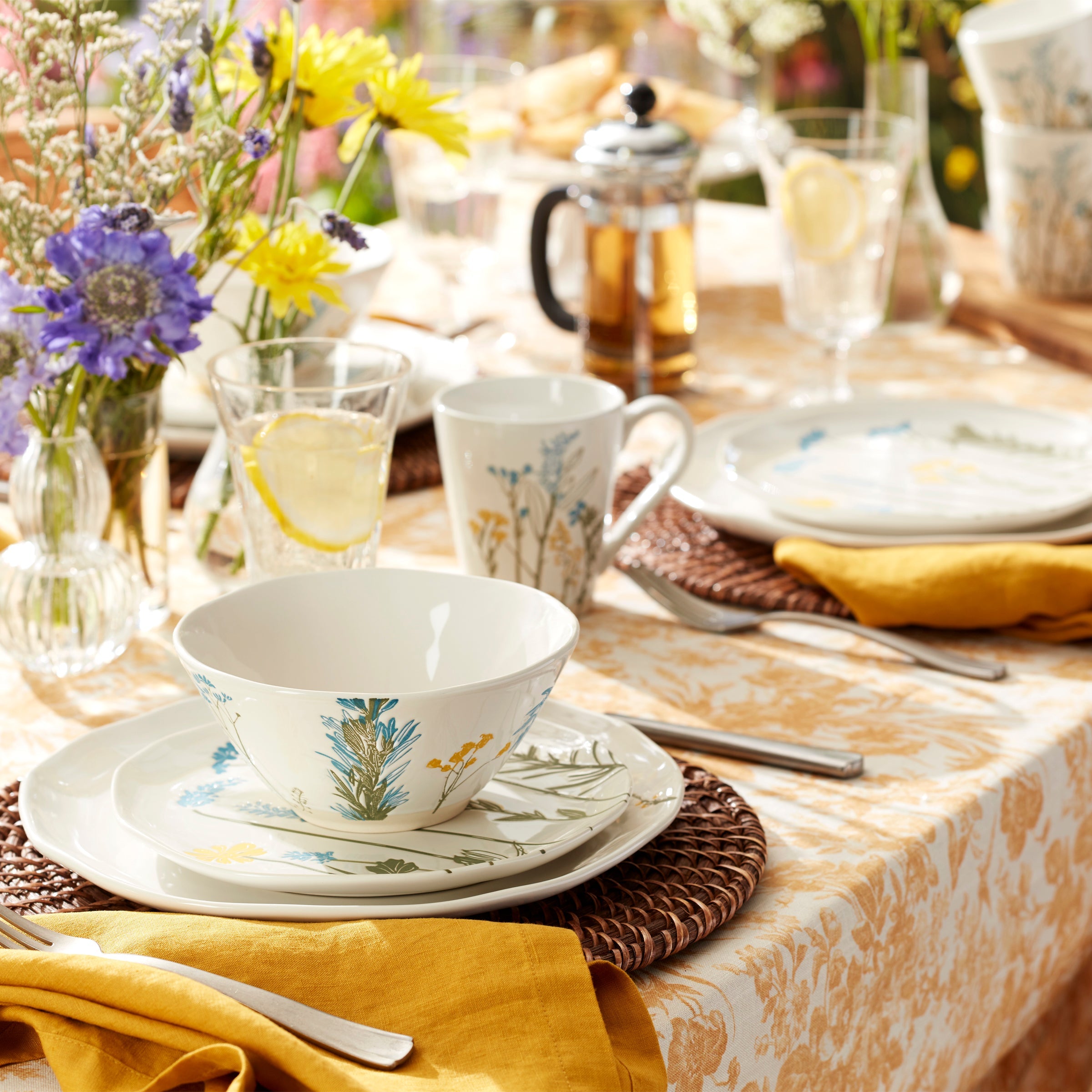 Wildflowers 12-Piece Dinnerware Set - Image 4