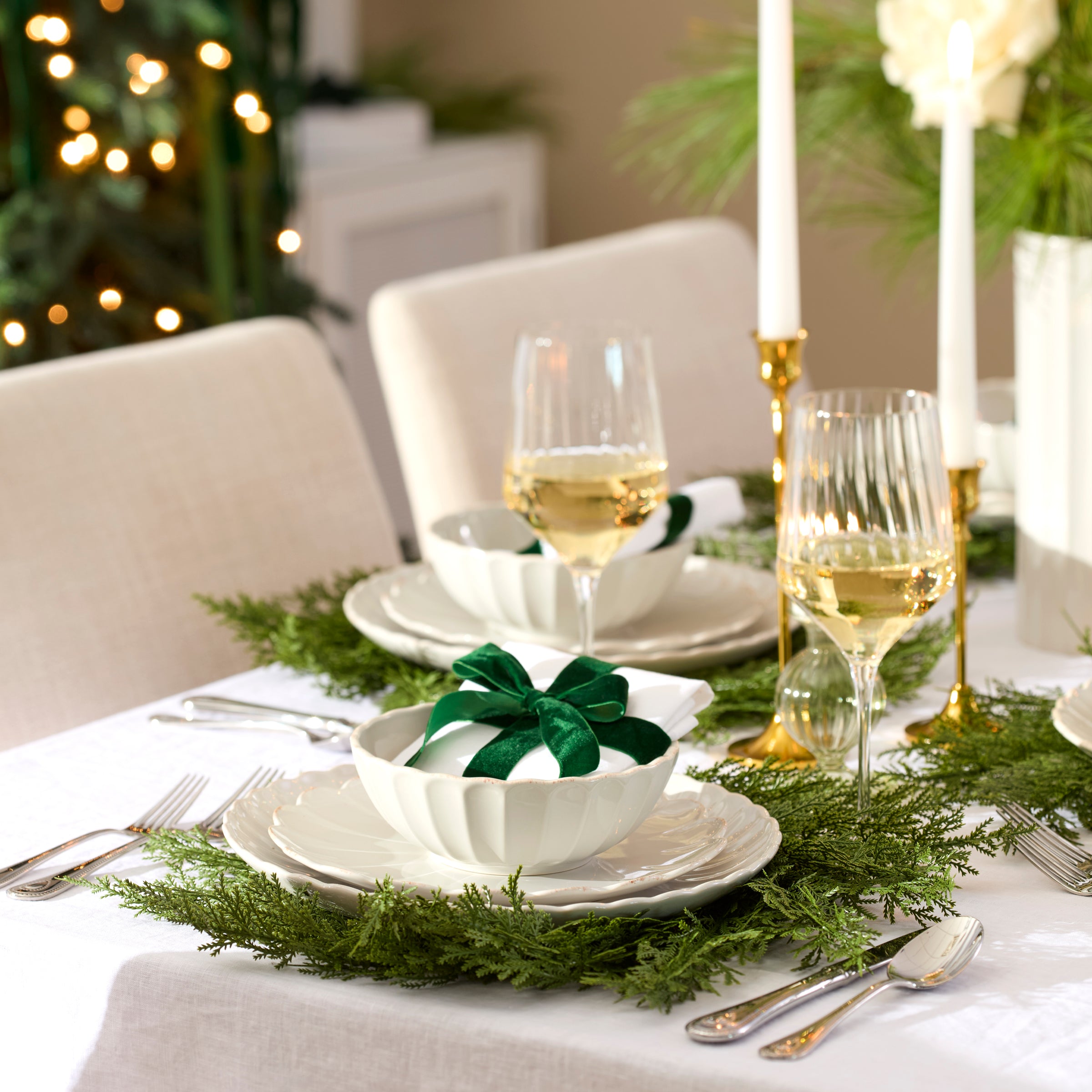 French Perle Scallop White 12-Piece Dinnerware Set - Image 4