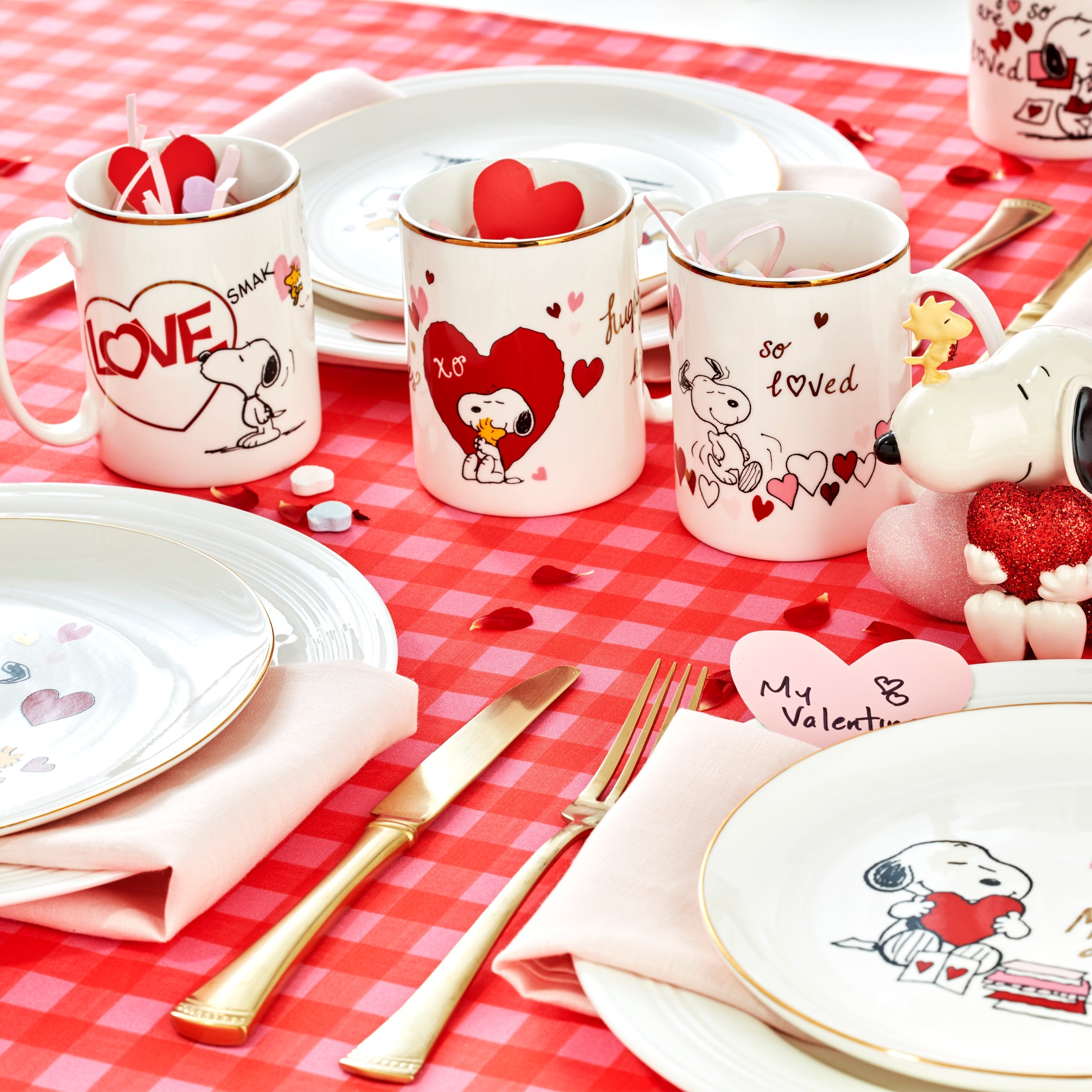 Snoopy Valentine's Day Accent Plates. Set of 4 - Image 3