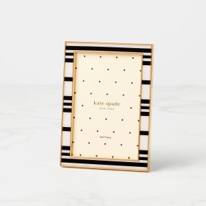 Sitting Pretty Stripe 4x6 Photo Frame
