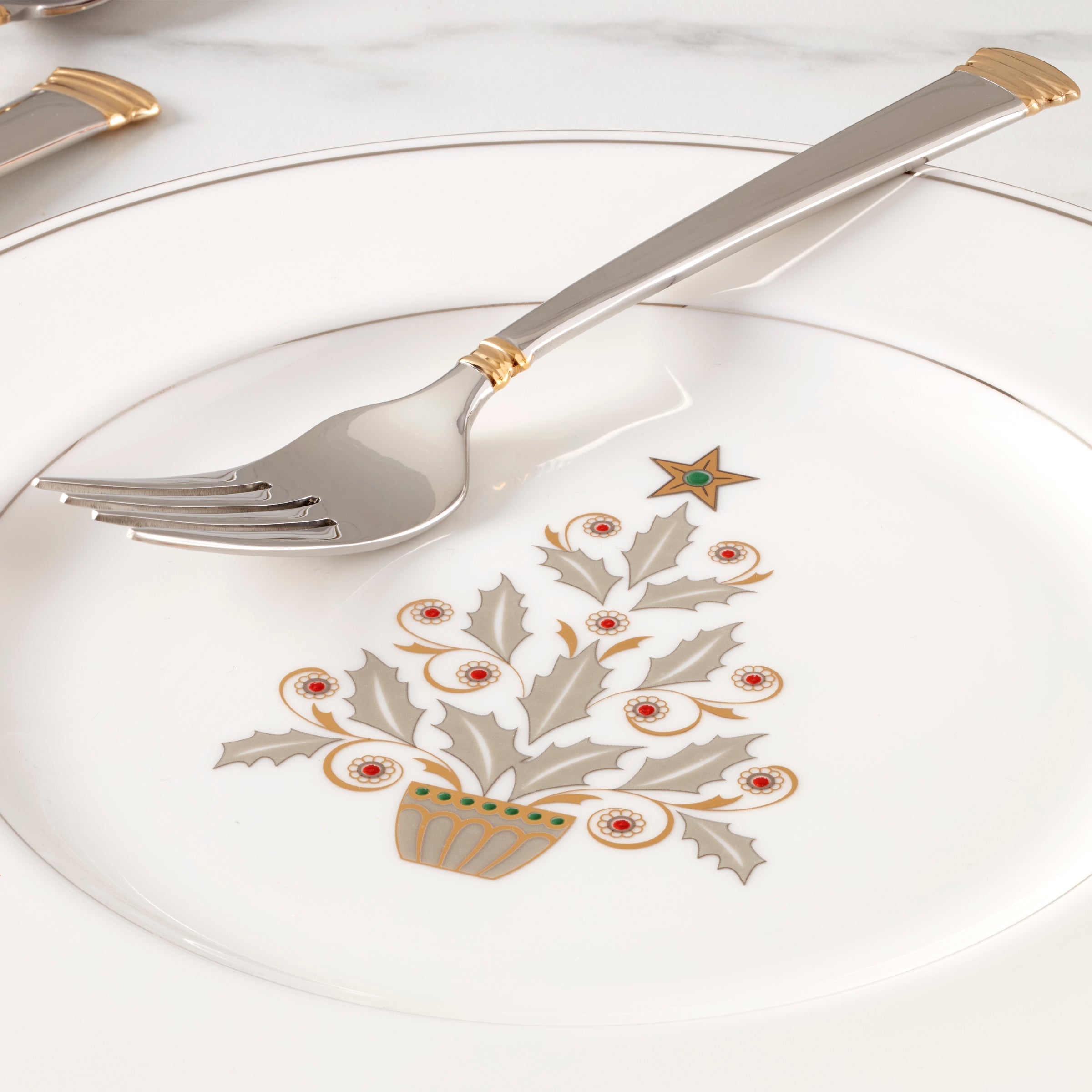 Federal Platinum Tree Accent Plates. Set of 4 - Image 3