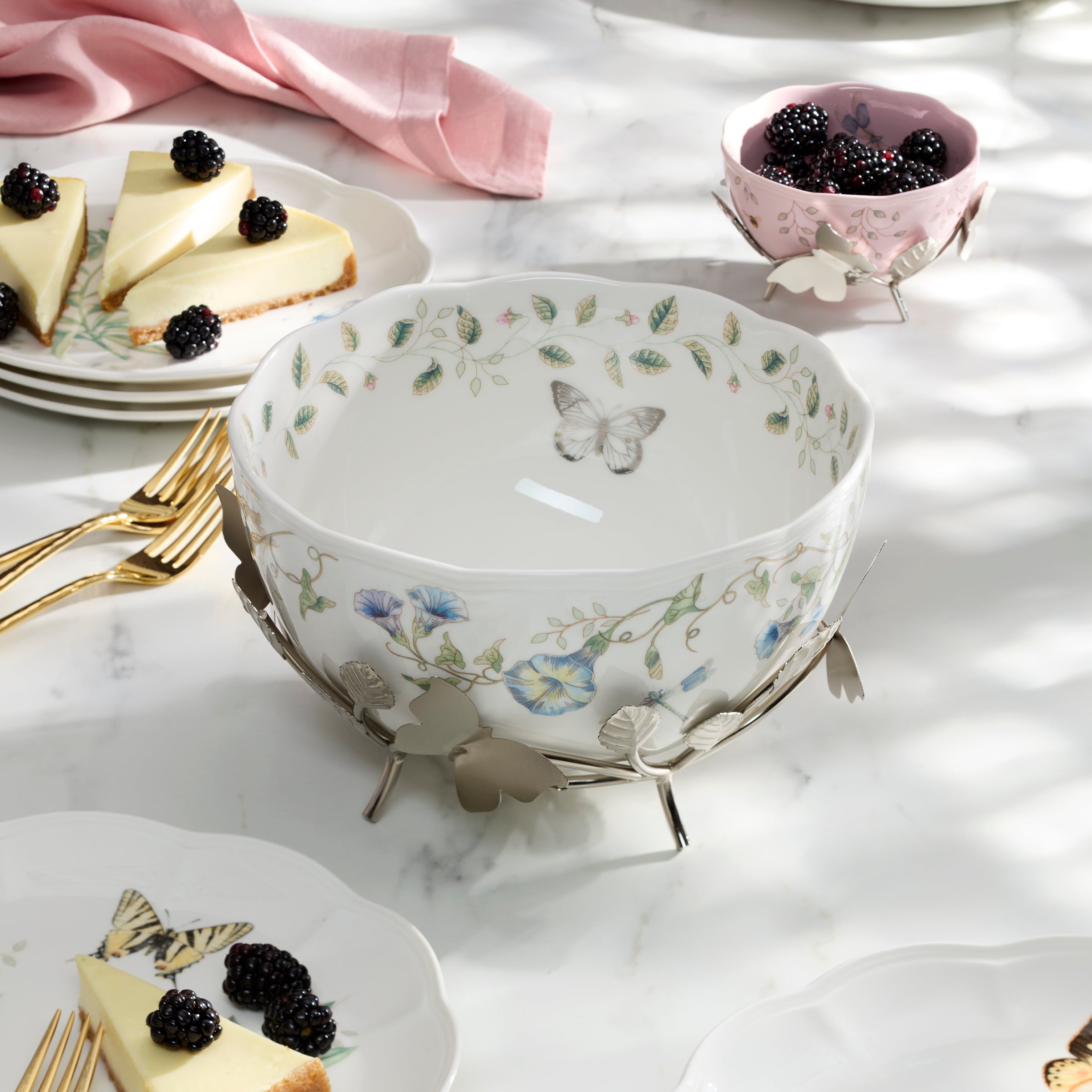 Butterfly Meadow Bowl with Stand - Image 3