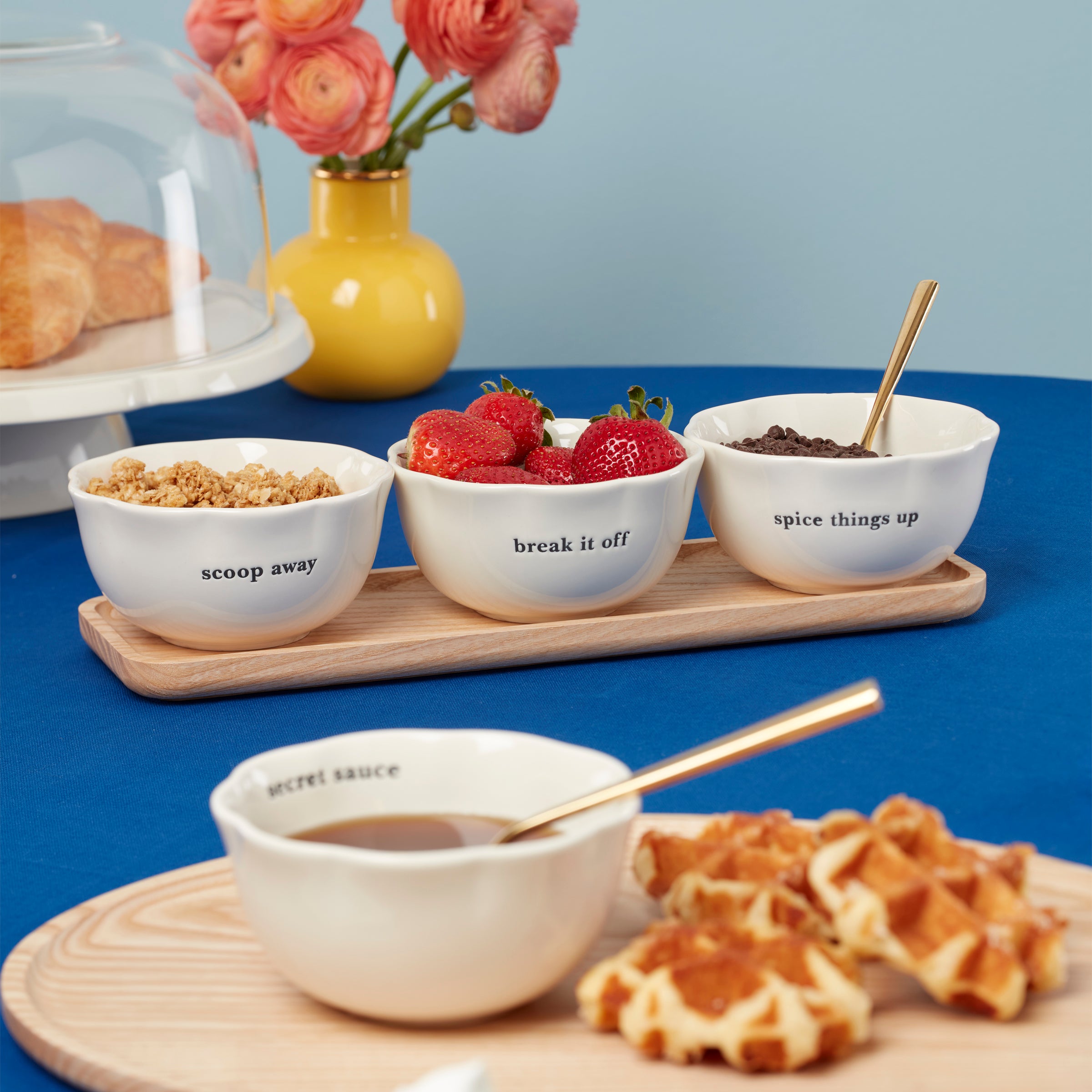 What A Treat 3-Piece Dip Bowls with Tray Set - Image 3