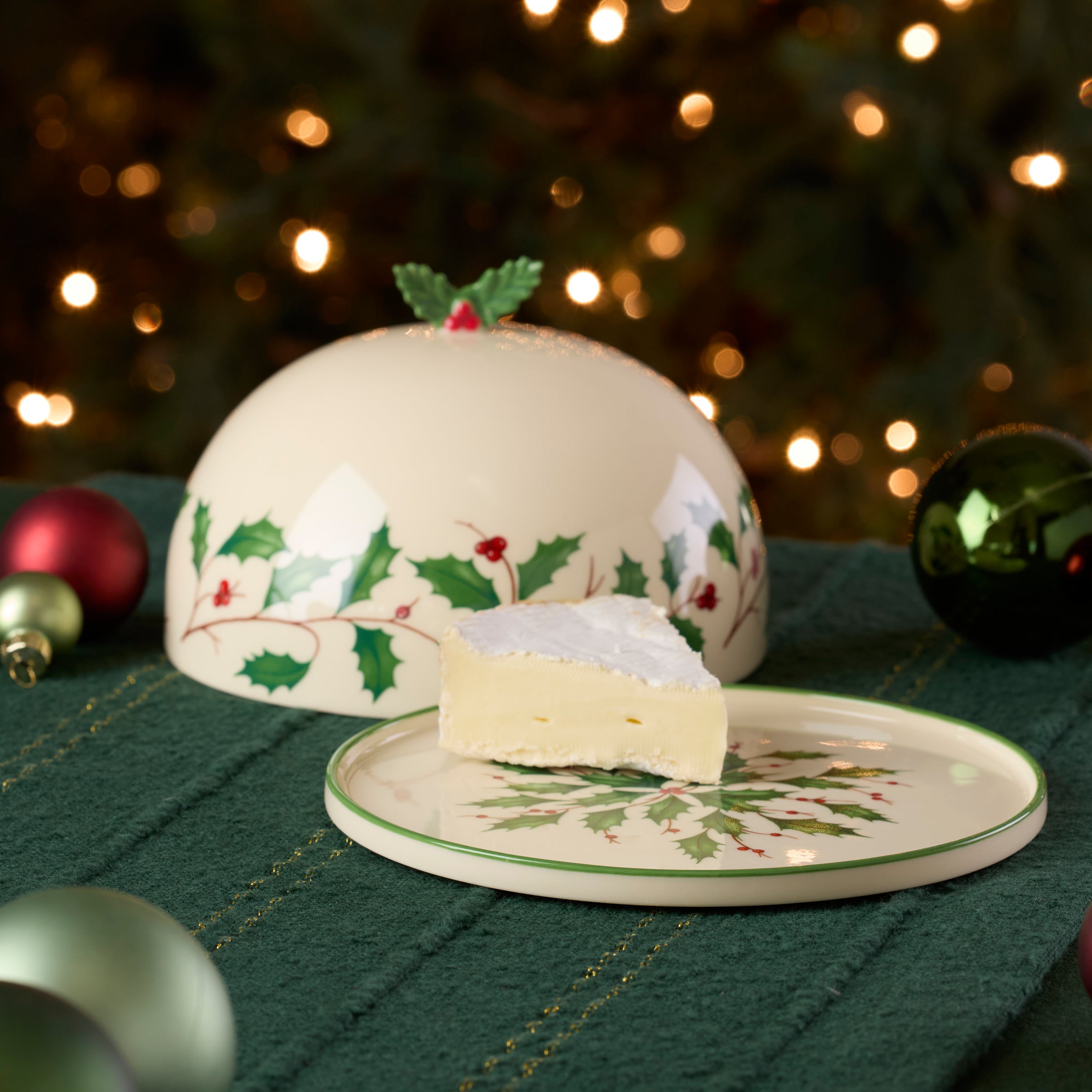 Holiday Small Covered Dish - Image 6