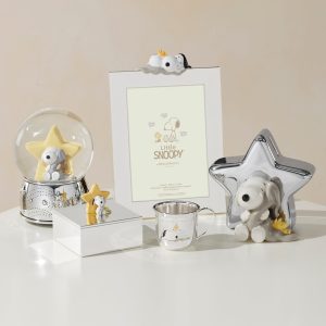 Alternative view of Little Snoopy 5x7 Photo Frame