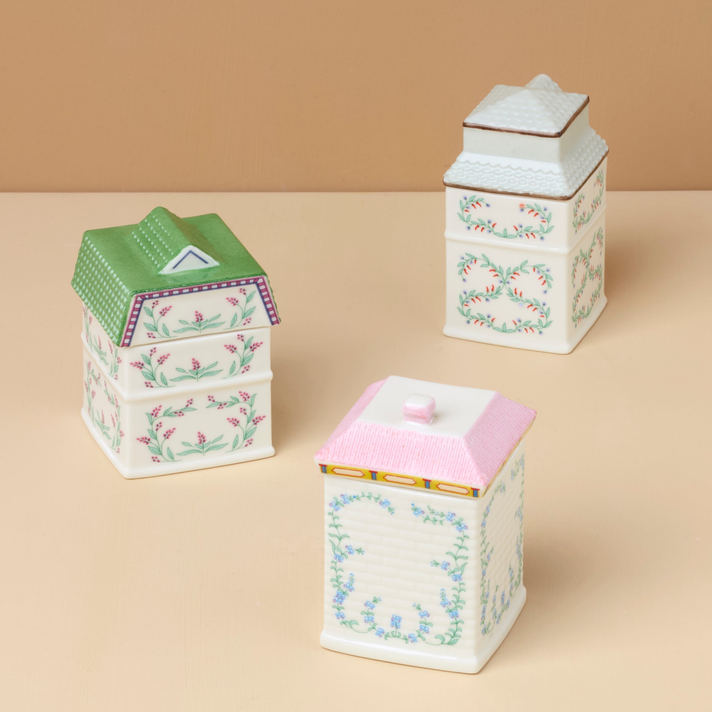 Lenox Spice Village 3-Piece Santa Fe Spice Jar Set - Image 2