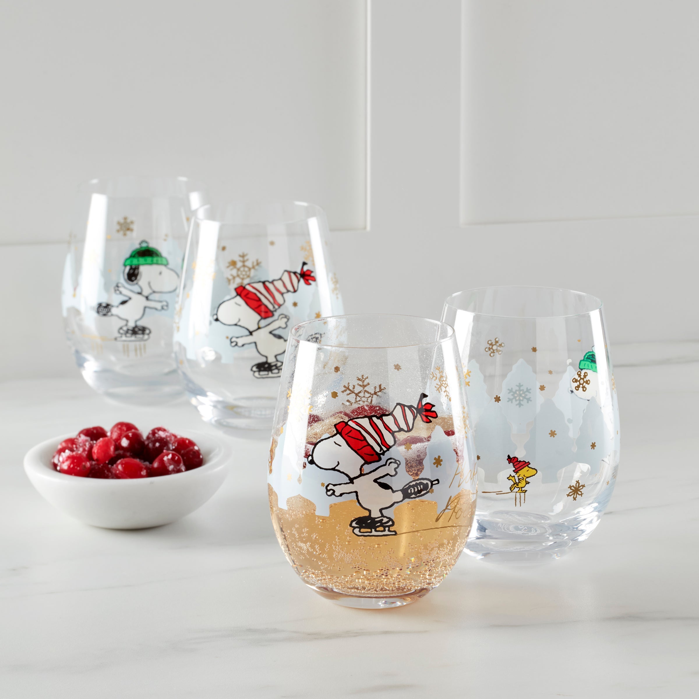Snoopy Christmas Skating Tumblers. Set of 4 - Image 4