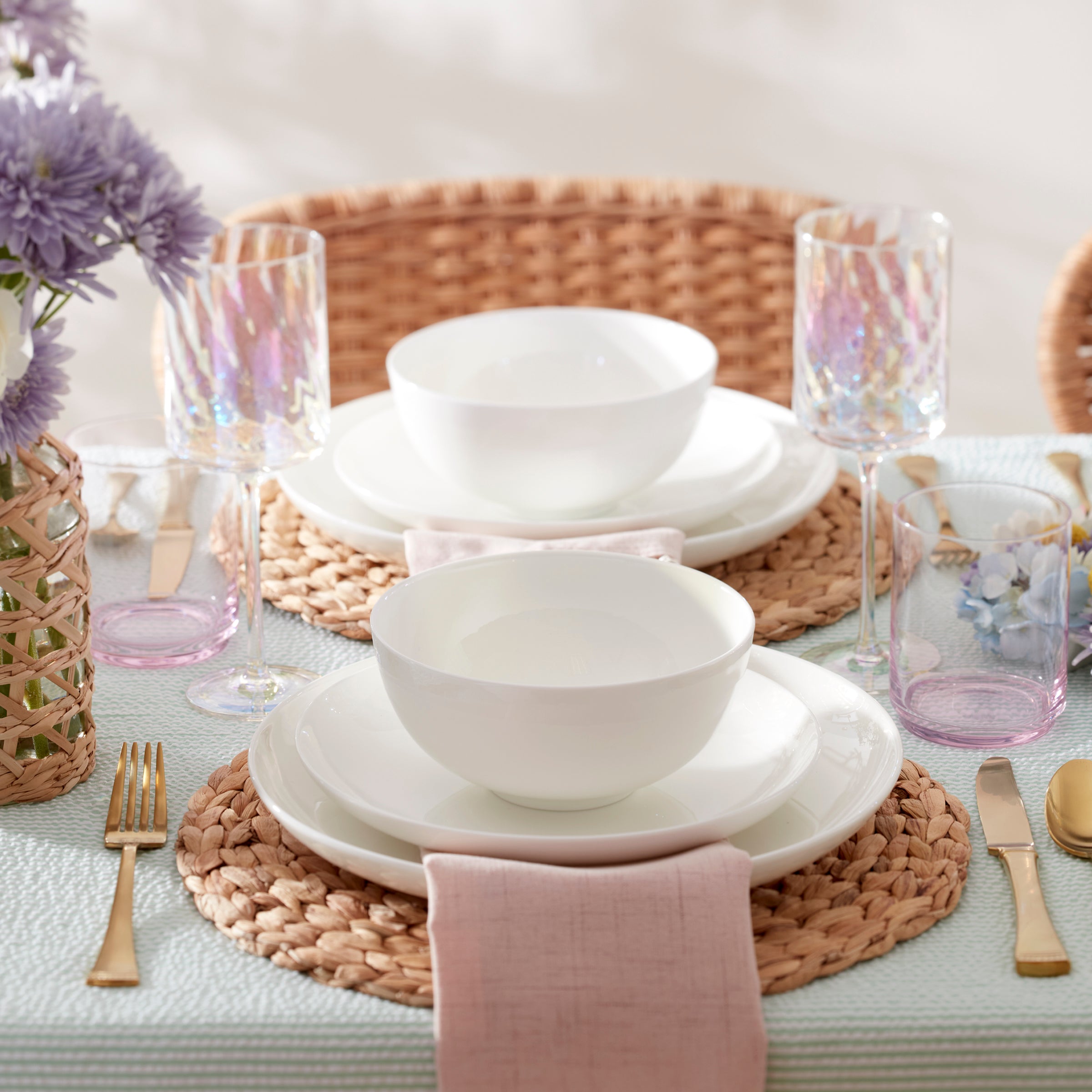 Studio 1414 Coupe 16-Piece Dinnerware Set - Image 3