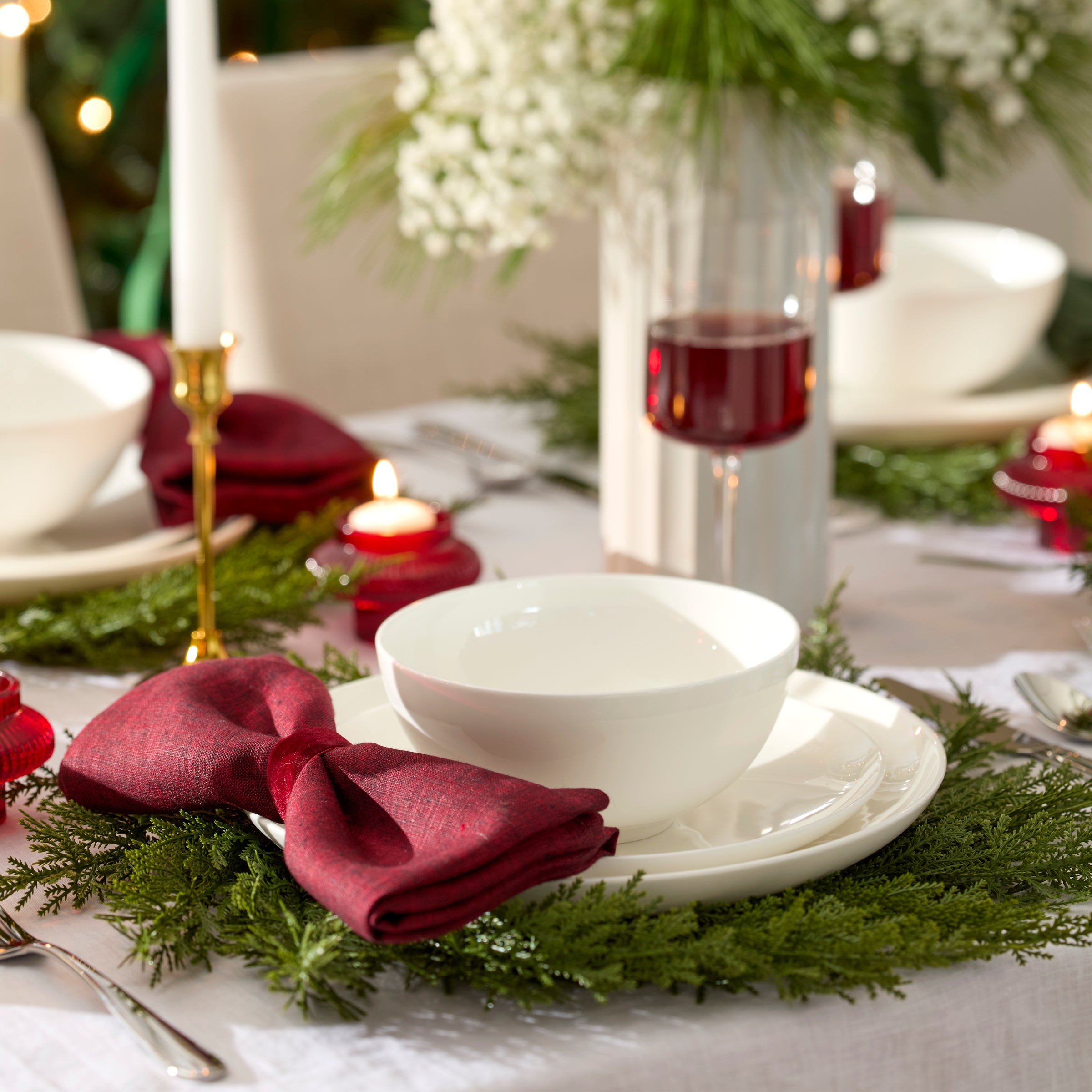 Studio 1414 Coupe 18-Piece Dinnerware Set - Image 4