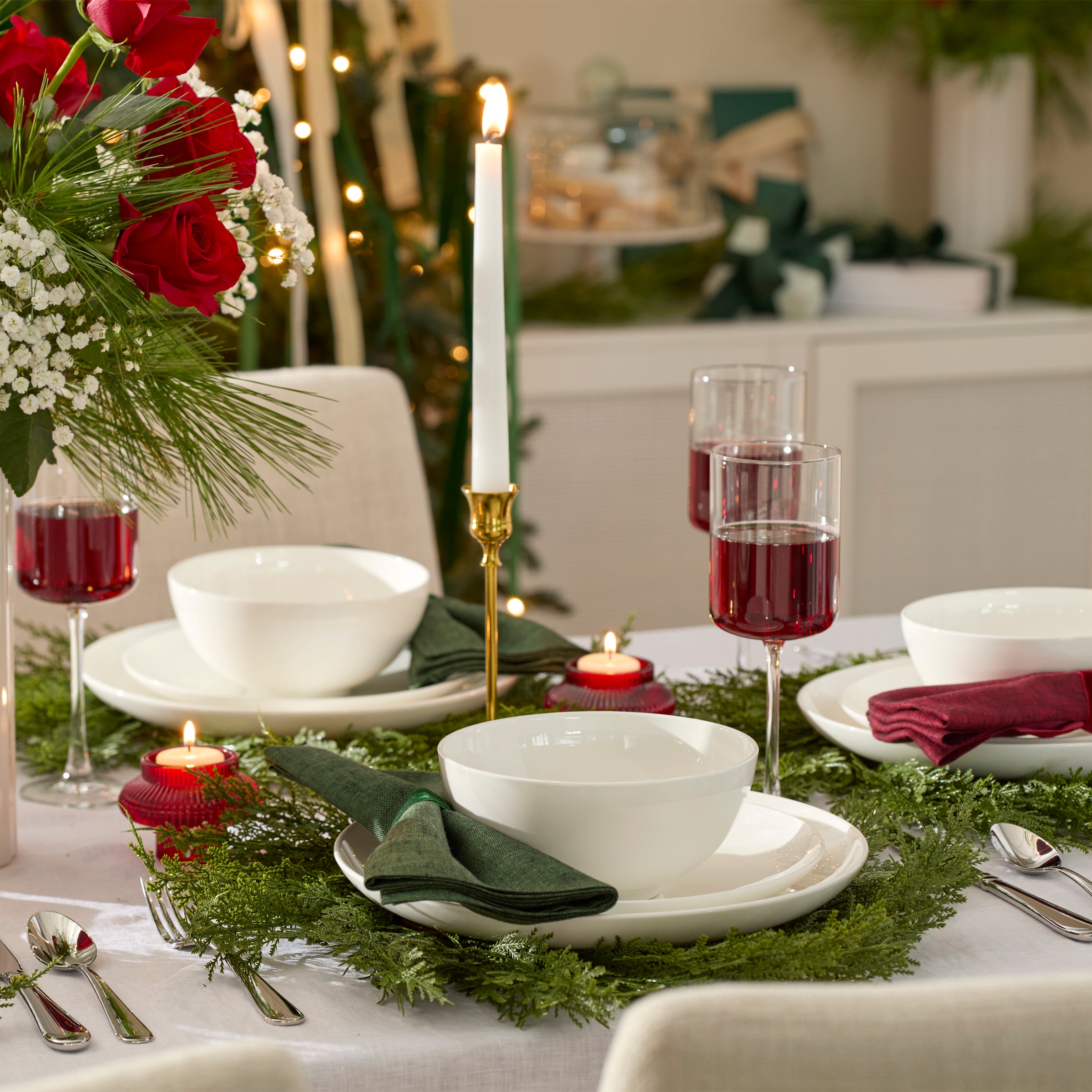 Studio 1414 Coupe 16-Piece Dinnerware Set - Image 10