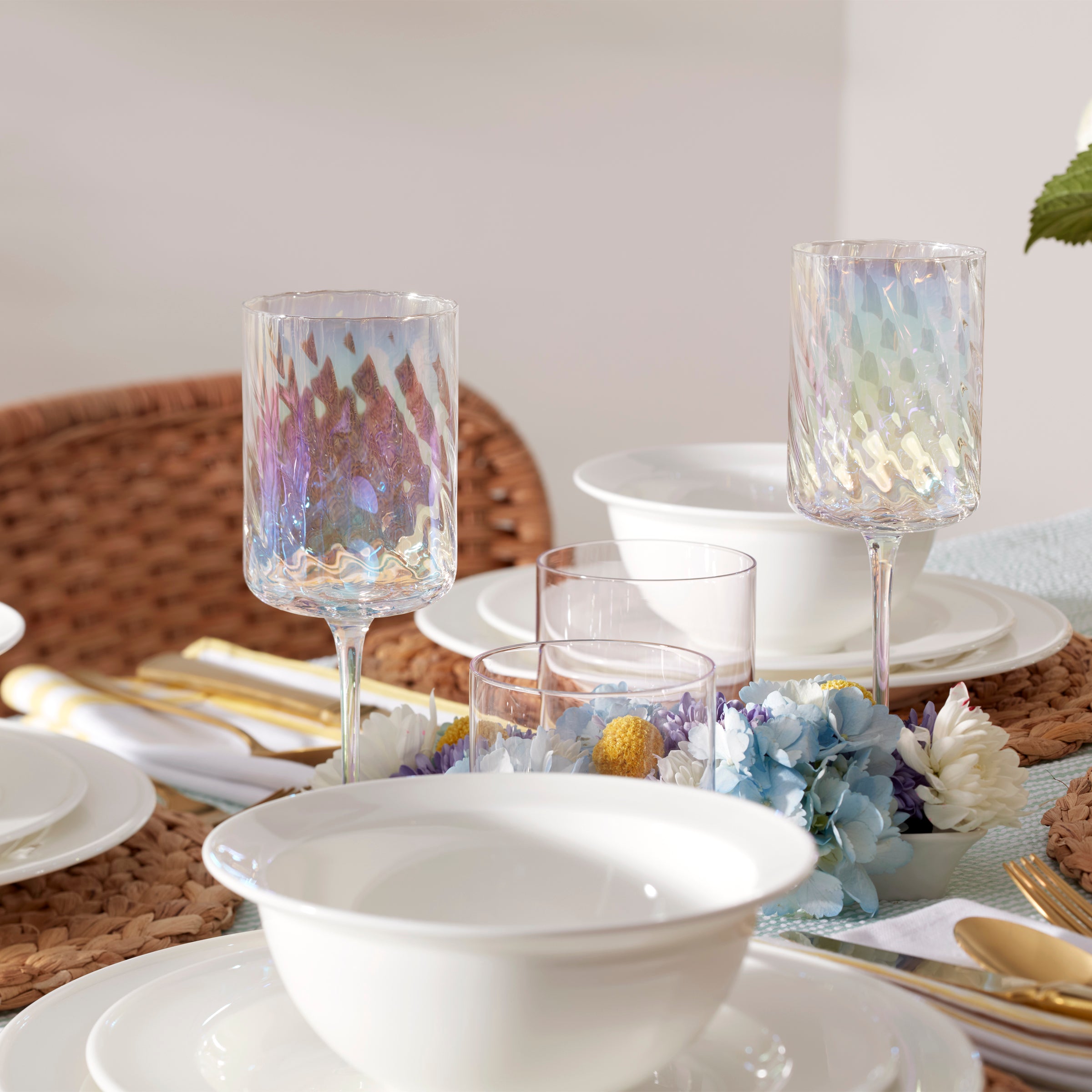 Tuscany Classics Iridescent White Wine Glasses. Set of 4 - Image 4