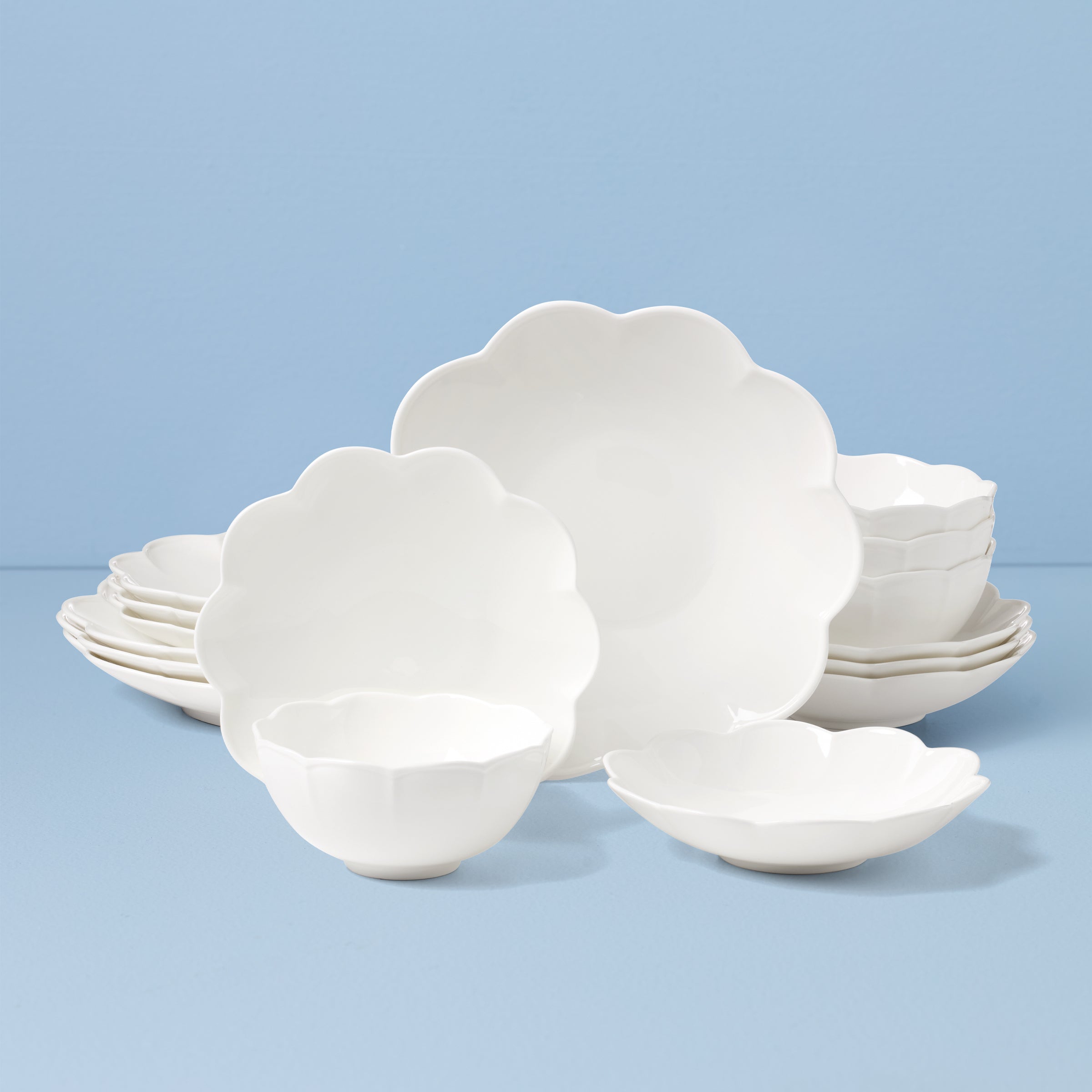 Studio 1414 Scallop 16-Piece Dinnerware Set