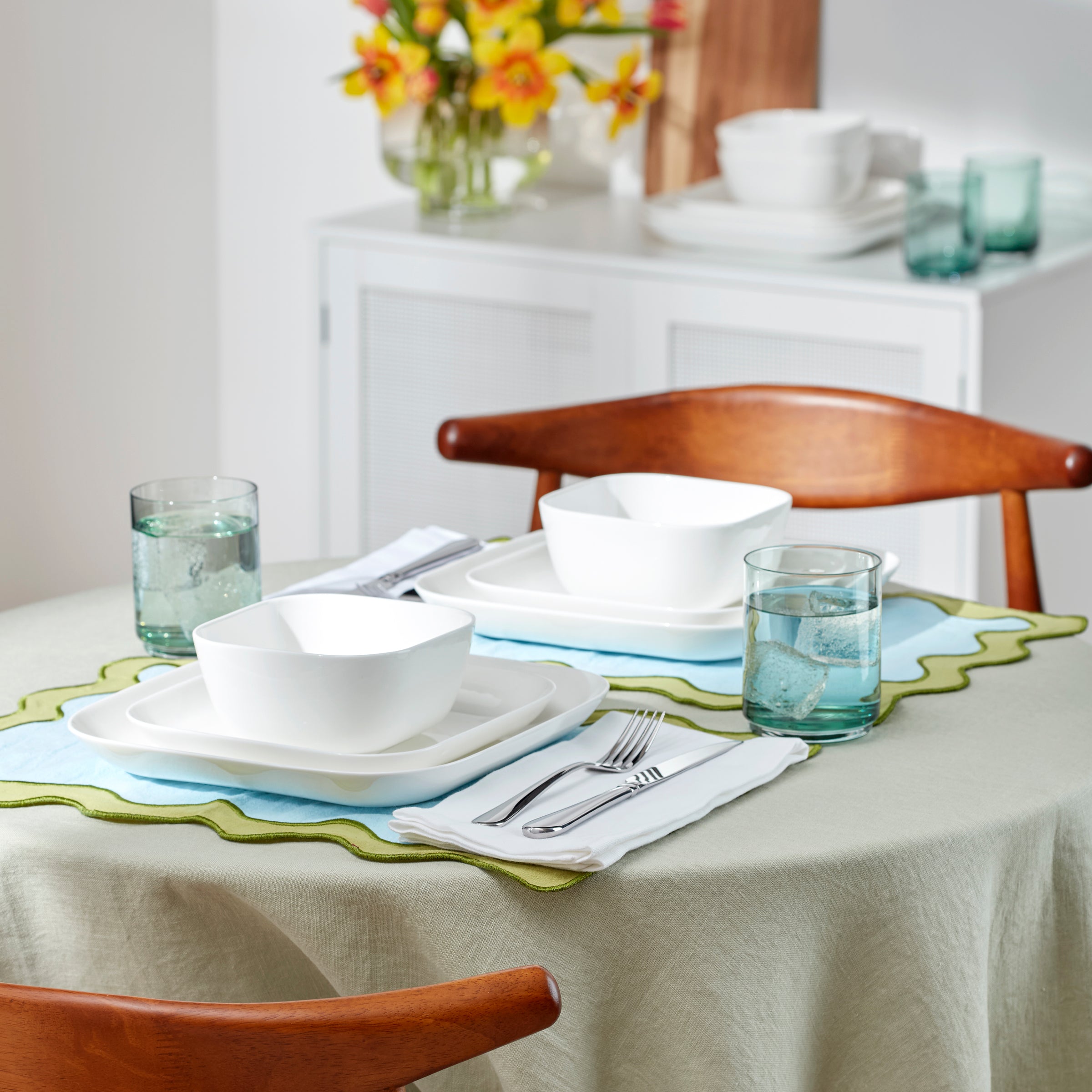Studio 1414 Square 12-Piece Dinnerware Set - Image 2