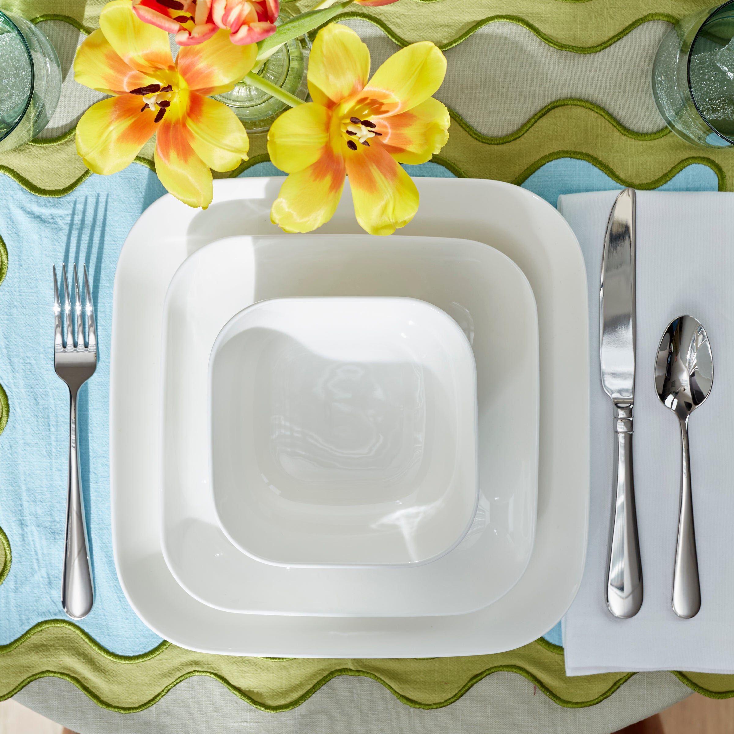 Studio 1414 Square 12-Piece Dinnerware Set - Image 4