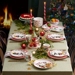 Alternative view of Disney Holiday 12-Piece Dessert Set