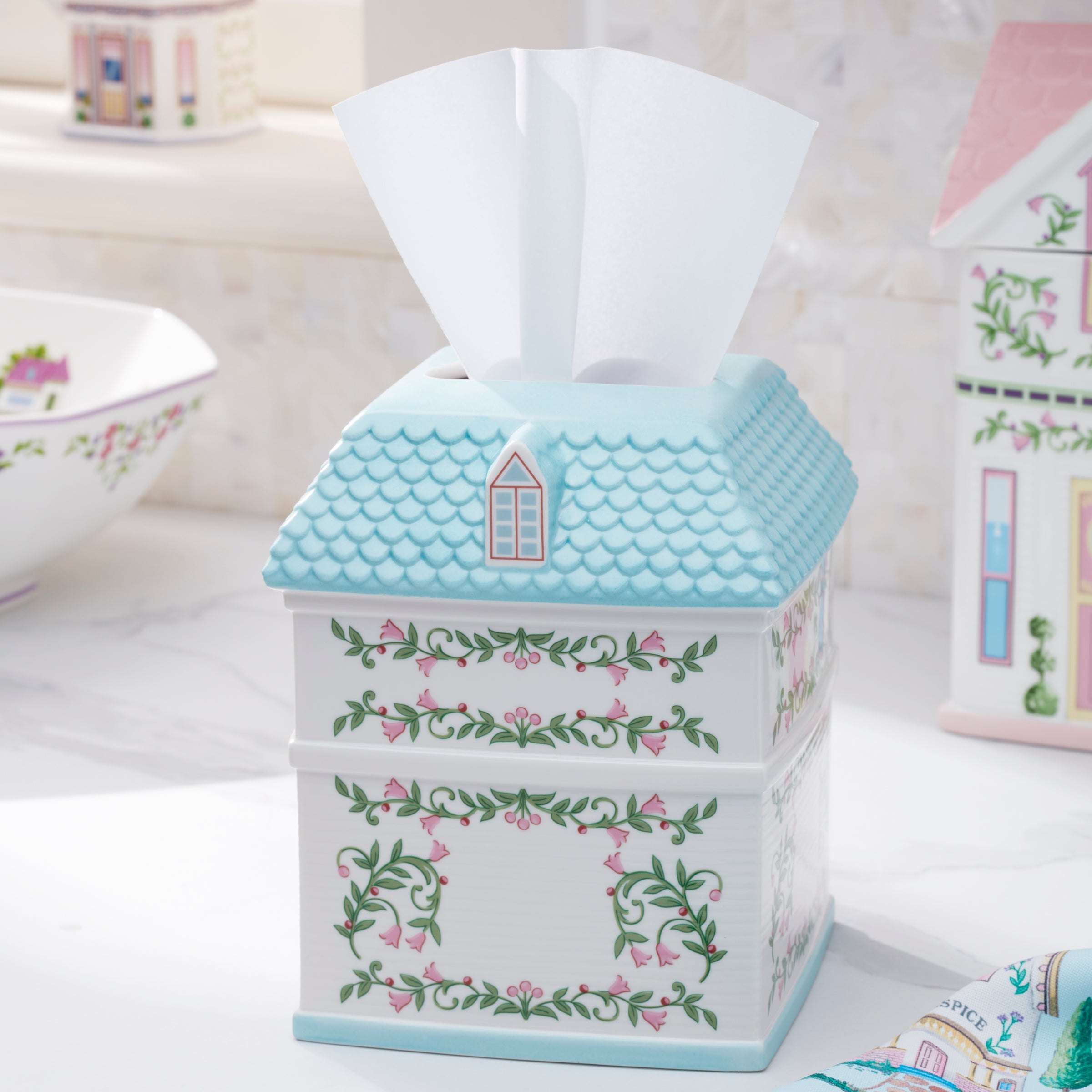 Lenox Spice Village Tissue Box Holder - Image 5