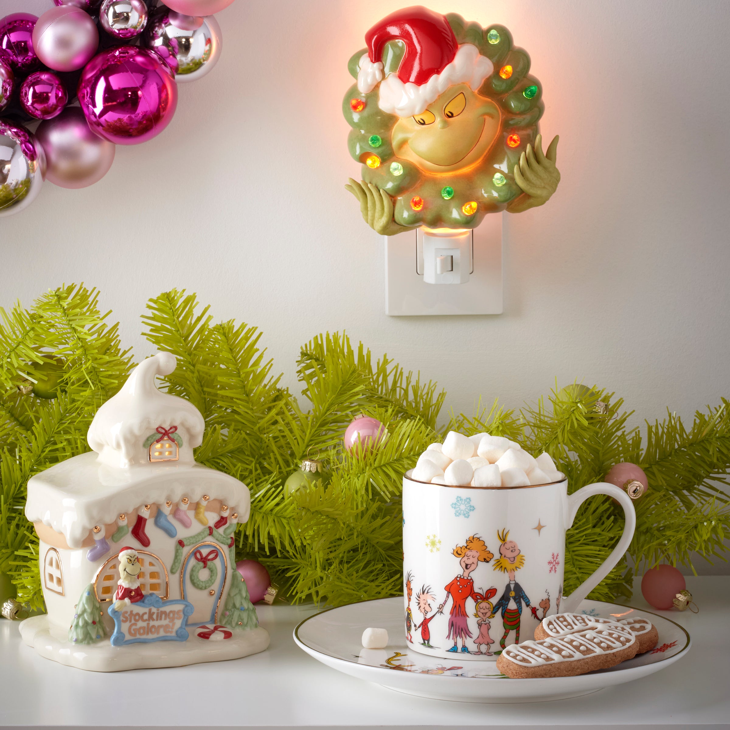 Who-Ville Stockings Galore Lit Figurine - Image 5