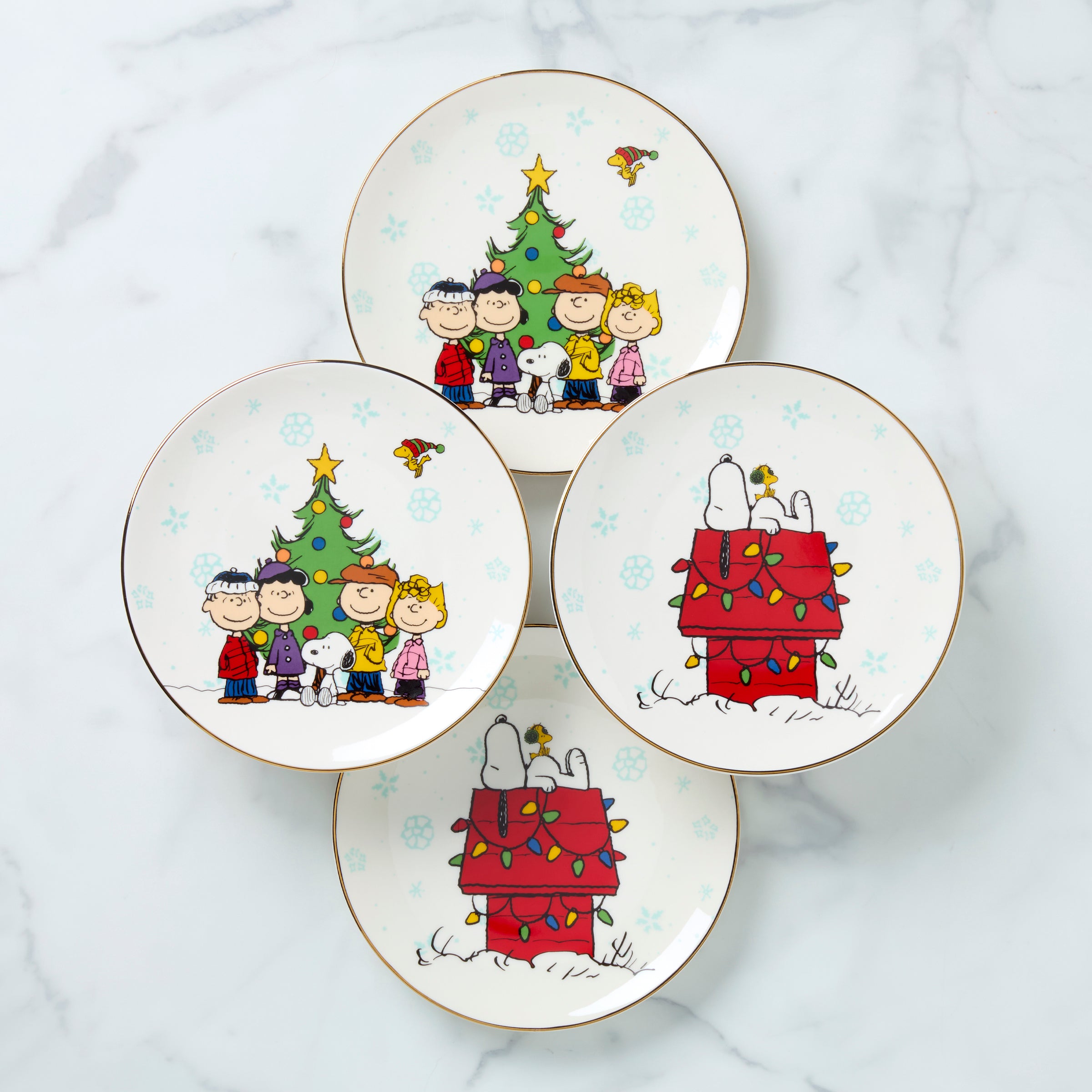 Peanuts Gang Accent Plates. Set of 4. Assorted