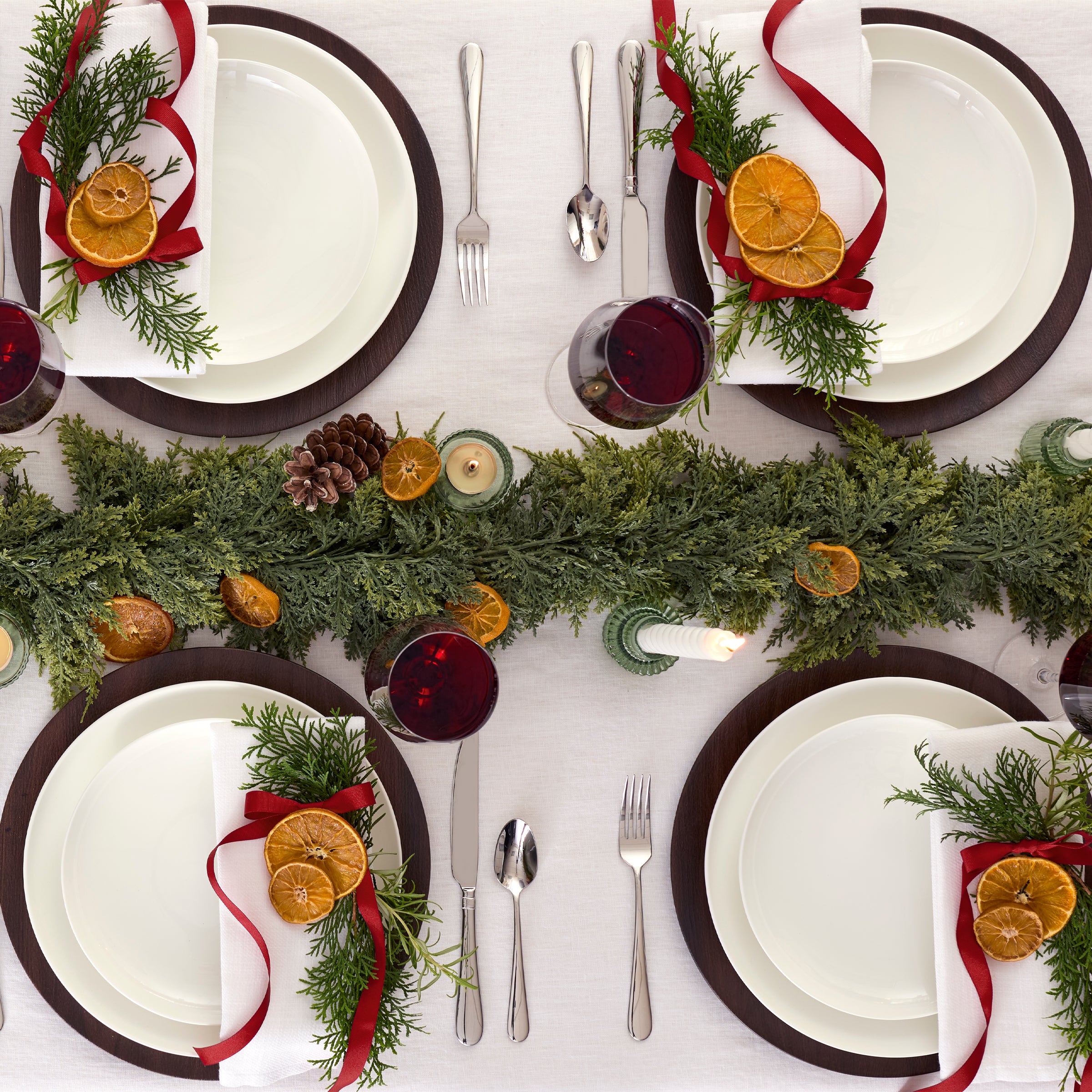 Studio 1414 Coupe 24-Piece Dinnerware Set - Image 3