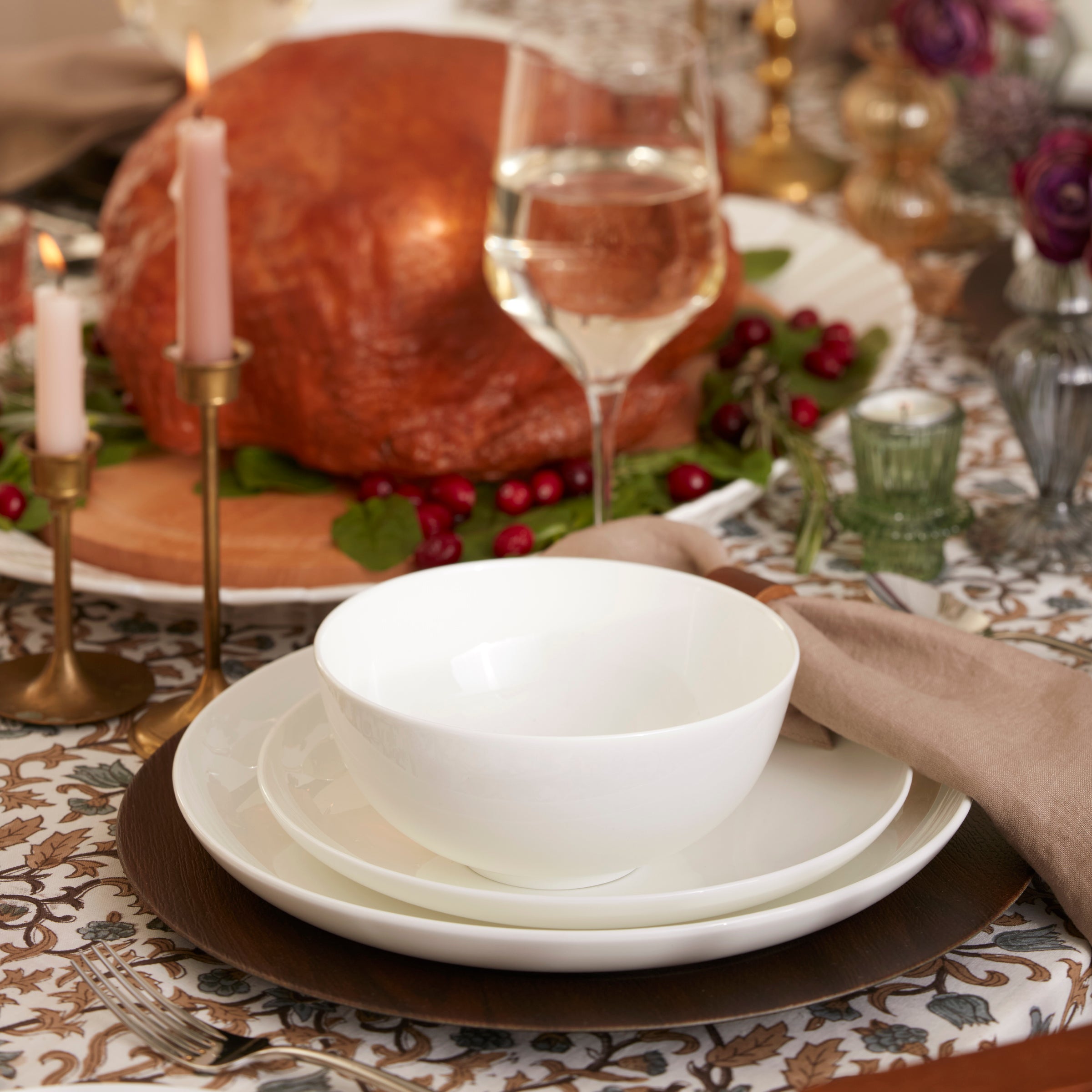 Studio 1414 Coupe 24-Piece Dinnerware Set - Image 11