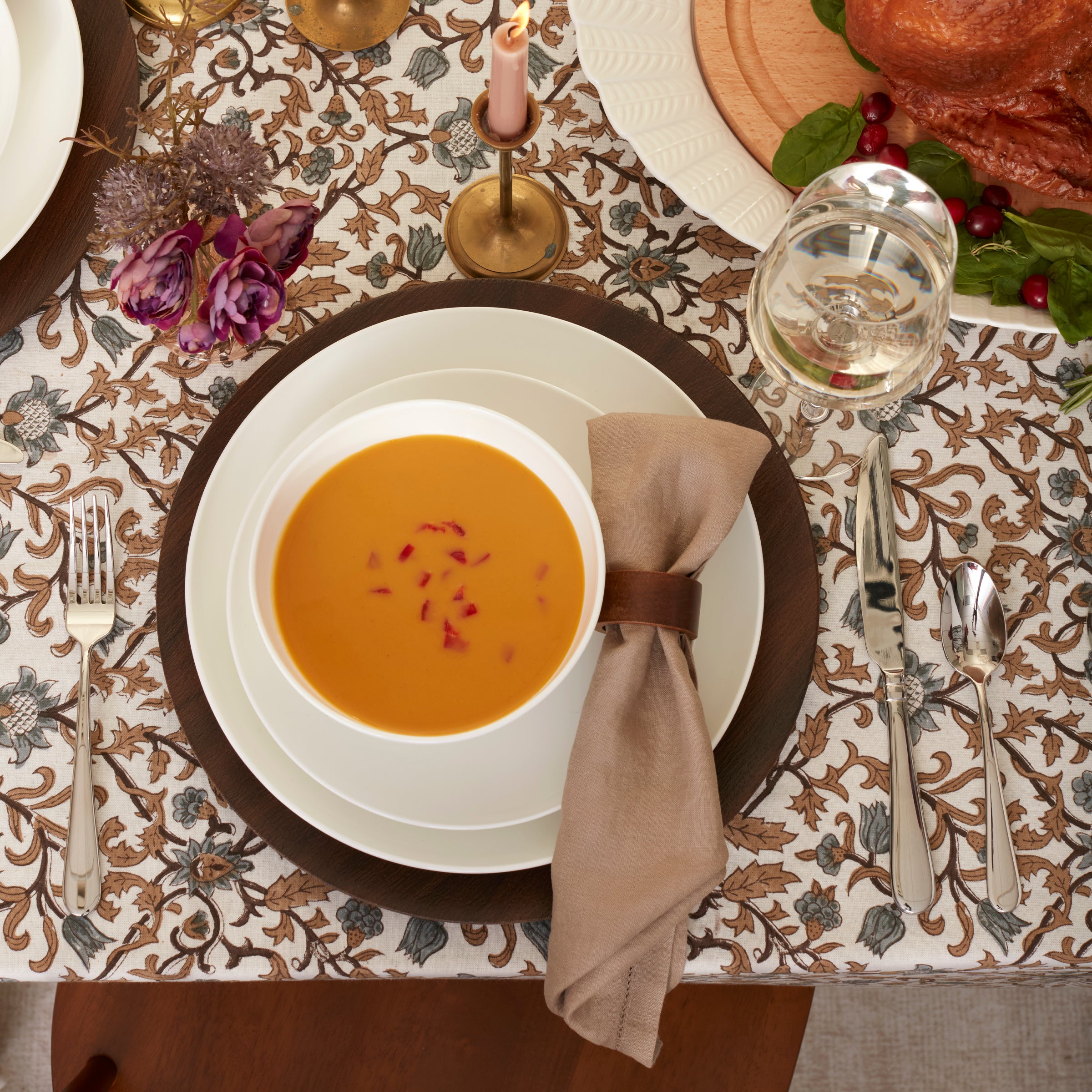 Studio 1414 Coupe 24-Piece Dinnerware Set - Image 13