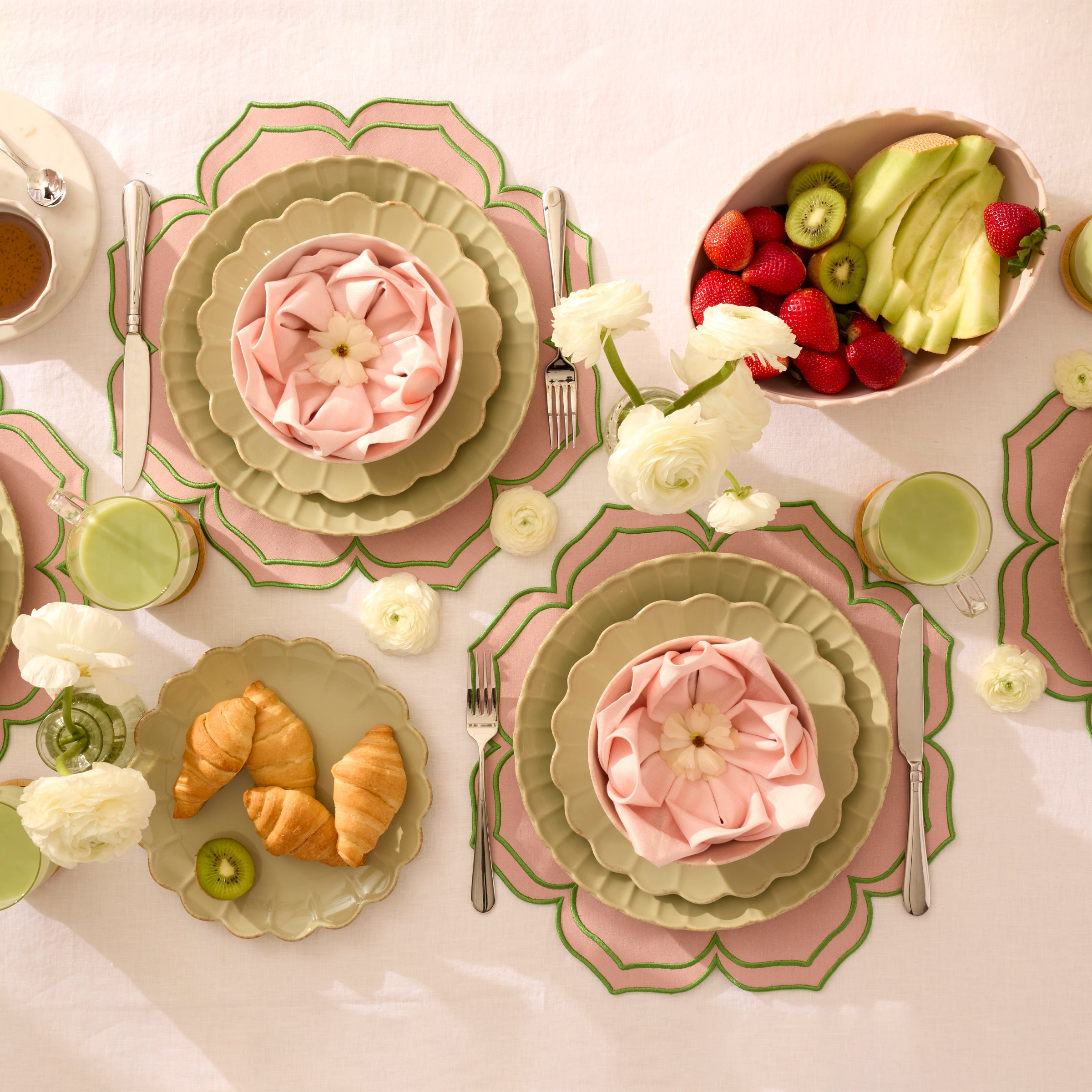 French Perle Scallop Blush Serving Bowl - Image 3