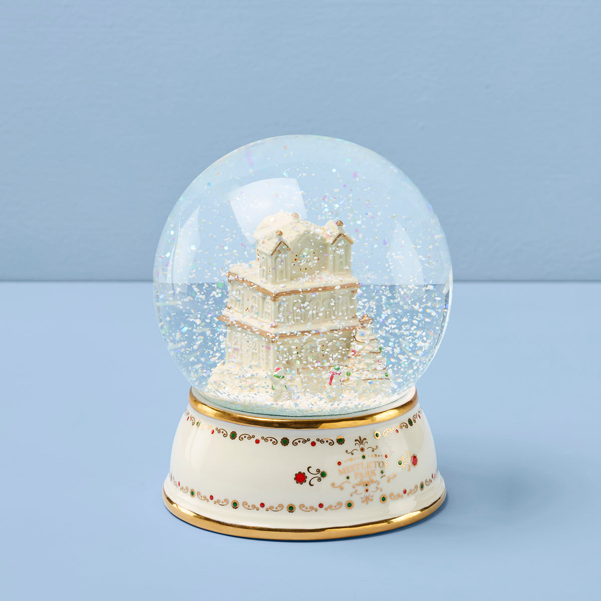 Mistletoe Park Snow Globe - Image 2