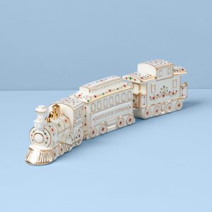 Alternative view of Mistletoe Park Train 3 Piece Figurine