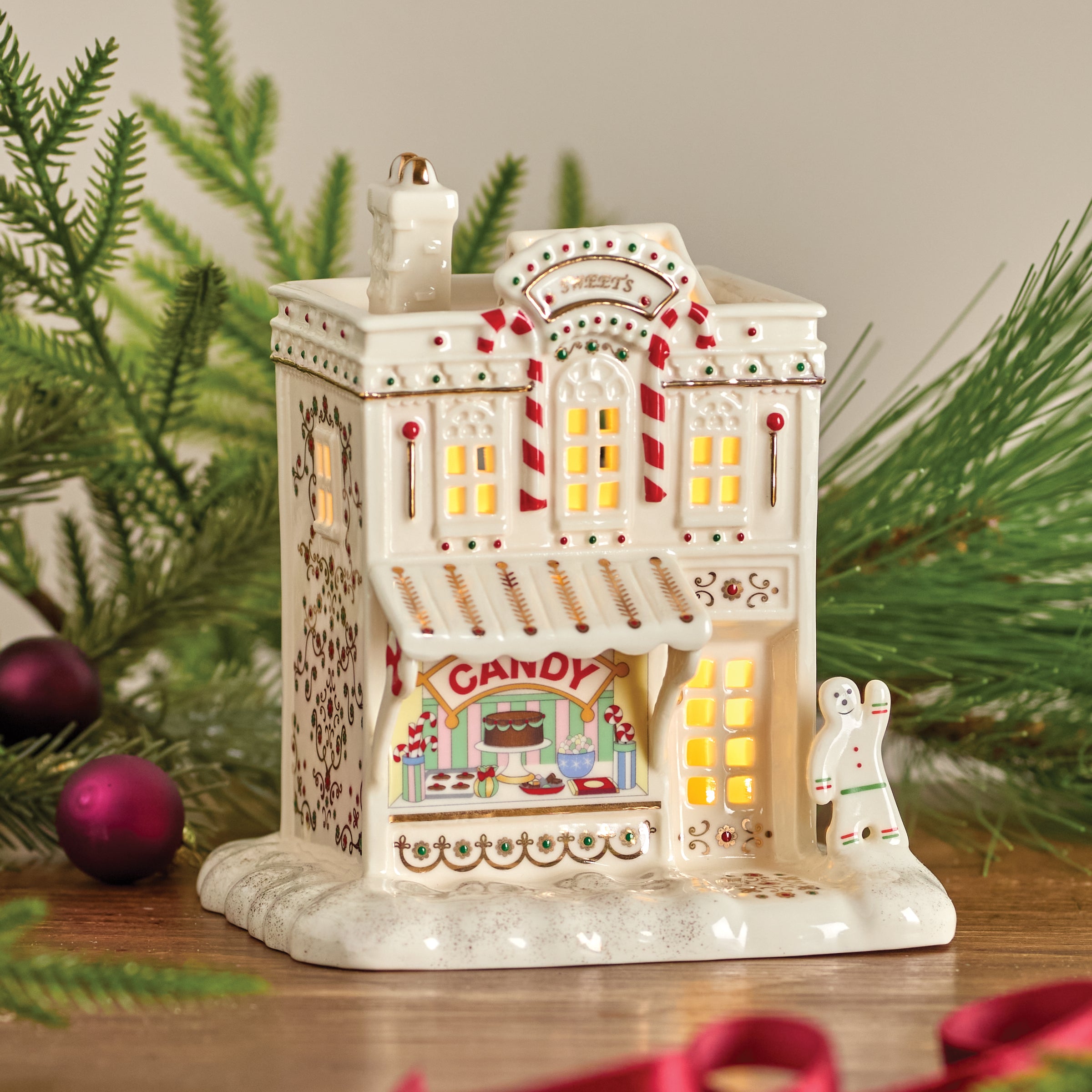 Mistletoe Park Candy Shoppe Lit Figurine - Image 5
