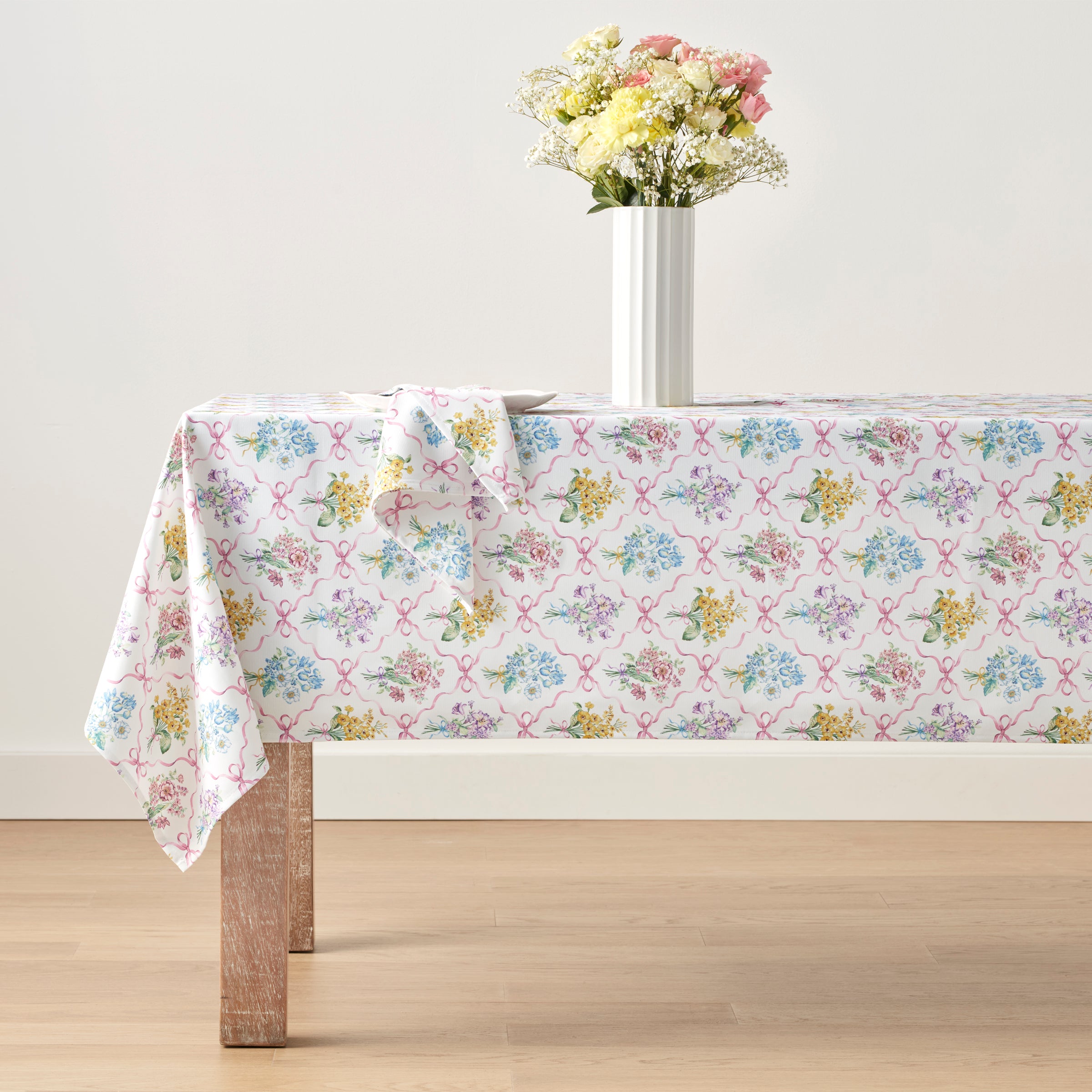 Bouquet Ribbon 60x84 Tablecloth - Image 2