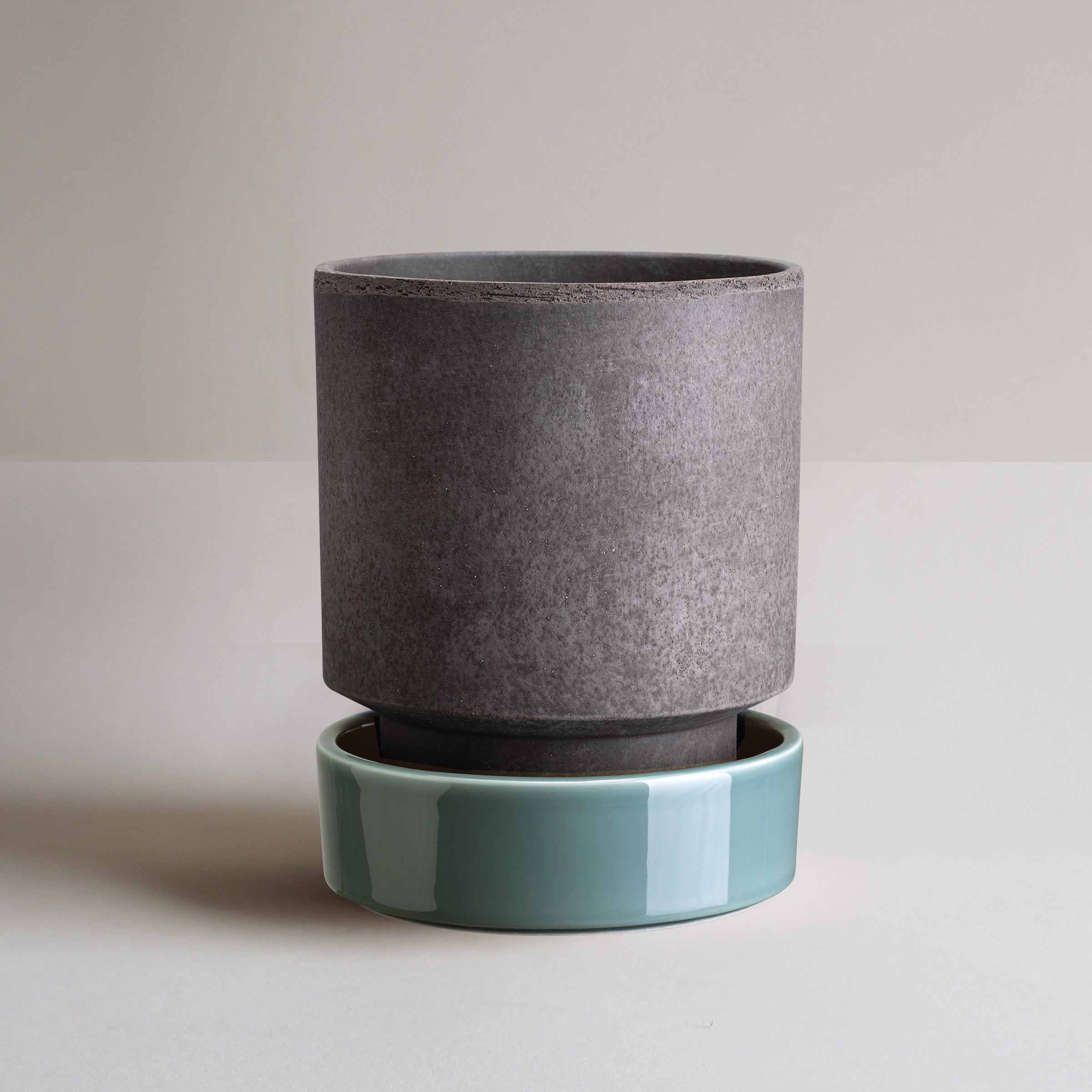 Hoff Raw Grey & Glazed Misty Blue 14cm Pot with Saucer - Image 2
